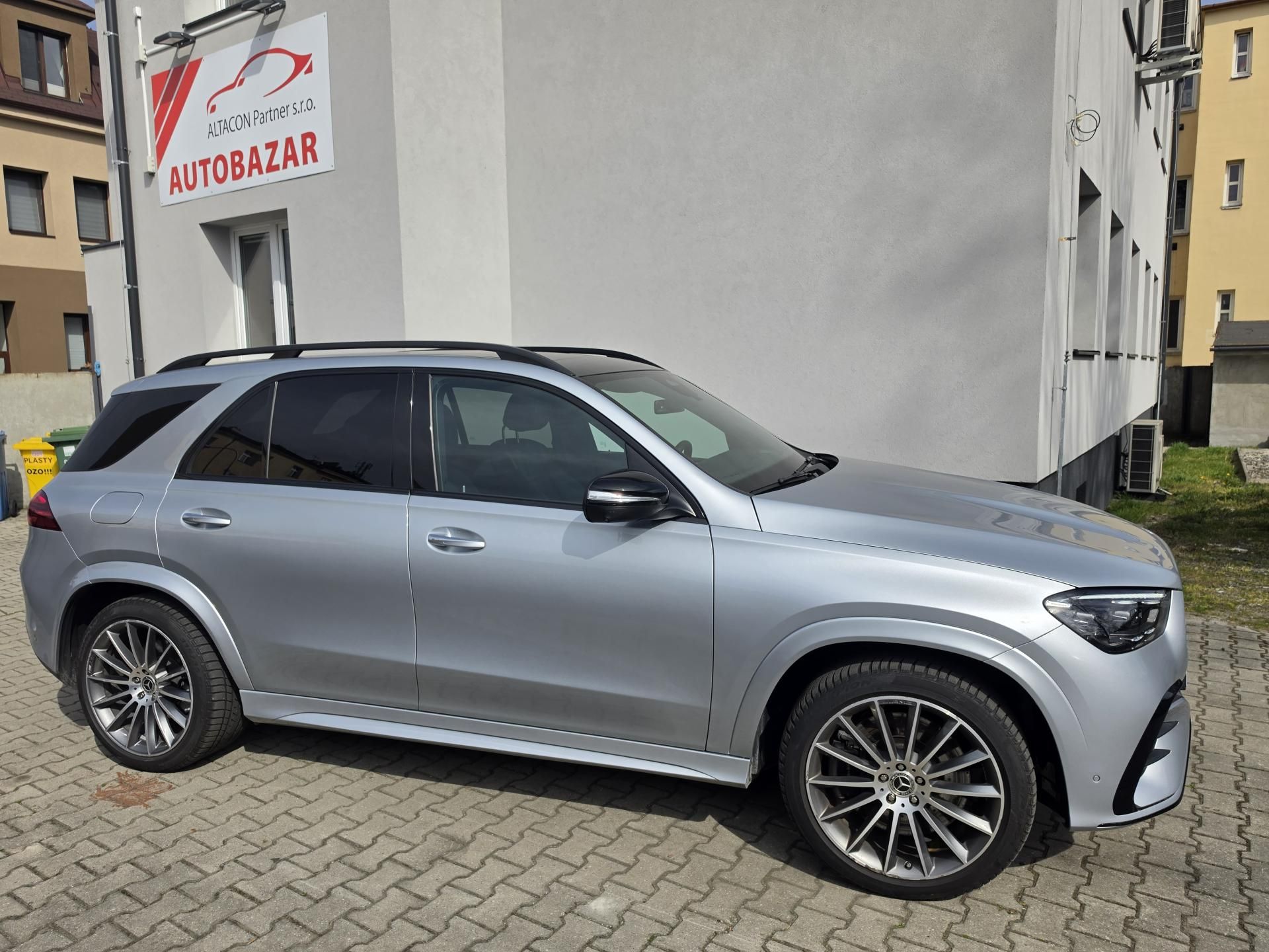 Mercedes-Benz GLE, 450d 4MATIC AMG + Záruka - fotka 3