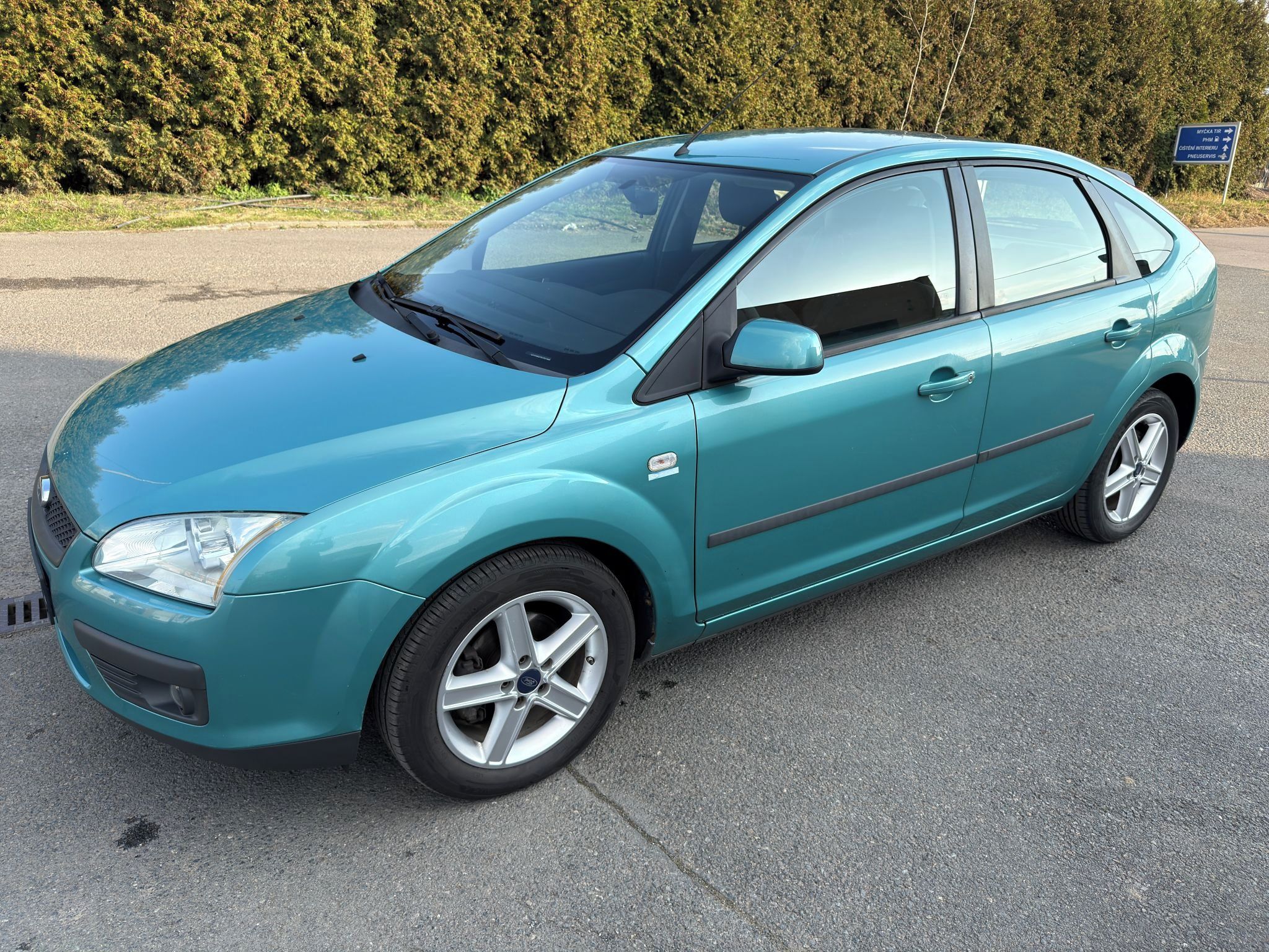 Ford Focus, II 1.6i, servis,hotové rozvody - fotka 2