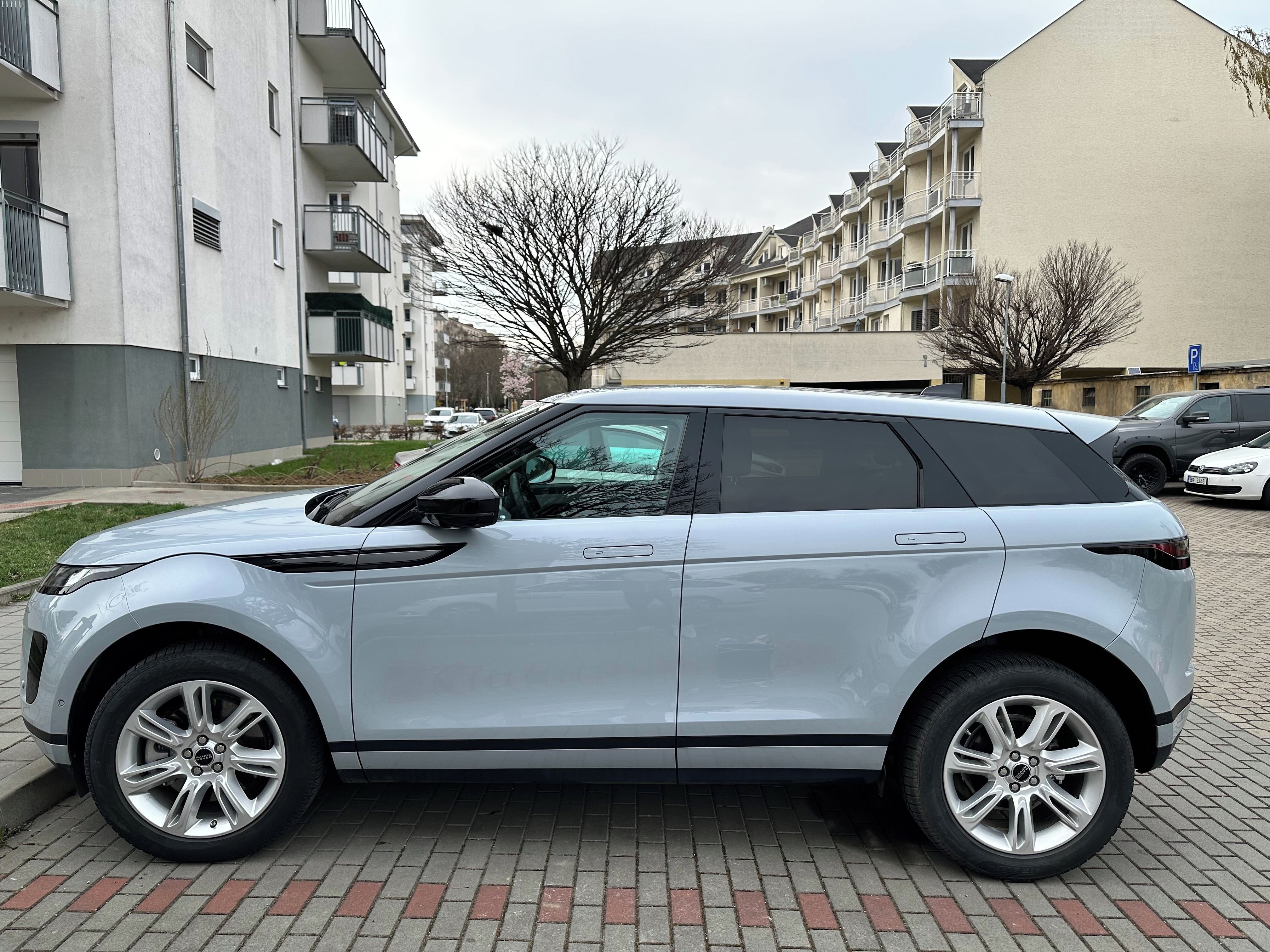 Land Rover Range Rover Evoque, D200 AWD 1.MAJ - fotka 5