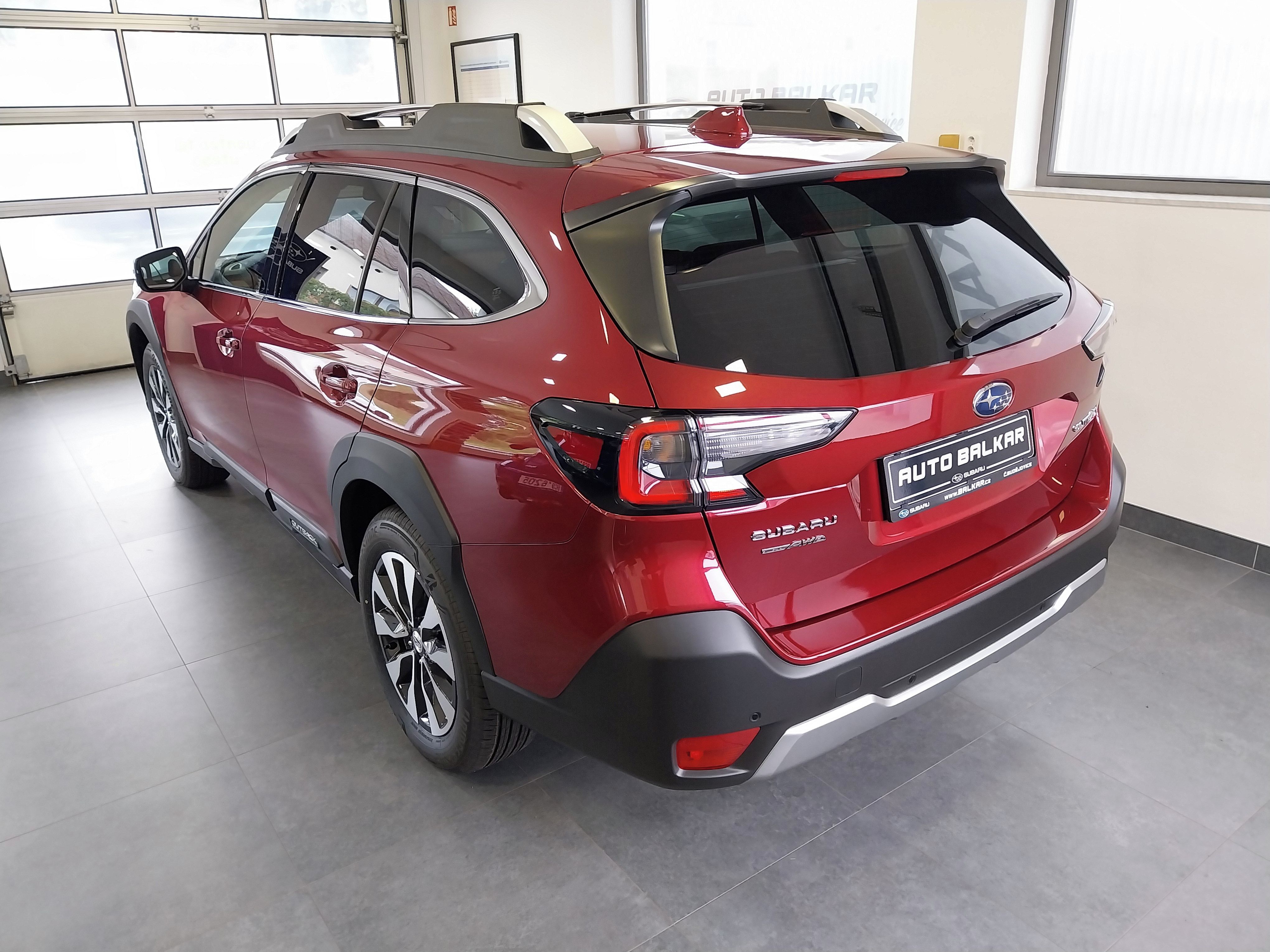 Subaru Outback, 2.5i Touring + Hnědá kůže - fotka 4