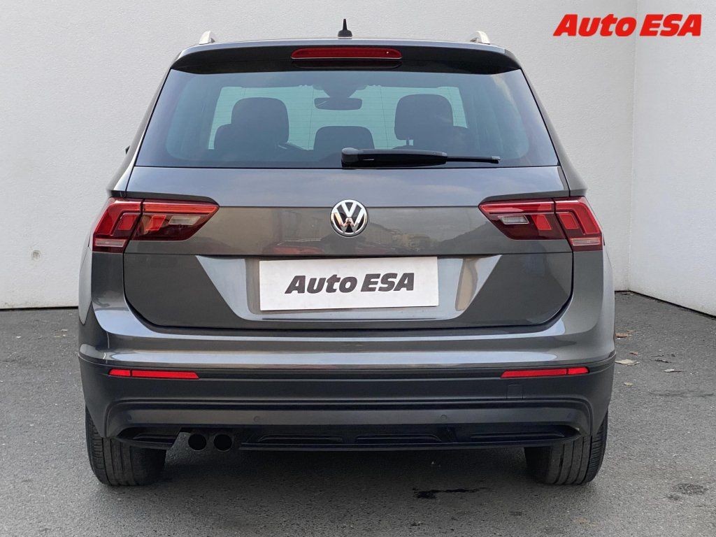 Volkswagen Tiguan, 1.4 TSi,Sound,navi,+kola - fotka 5