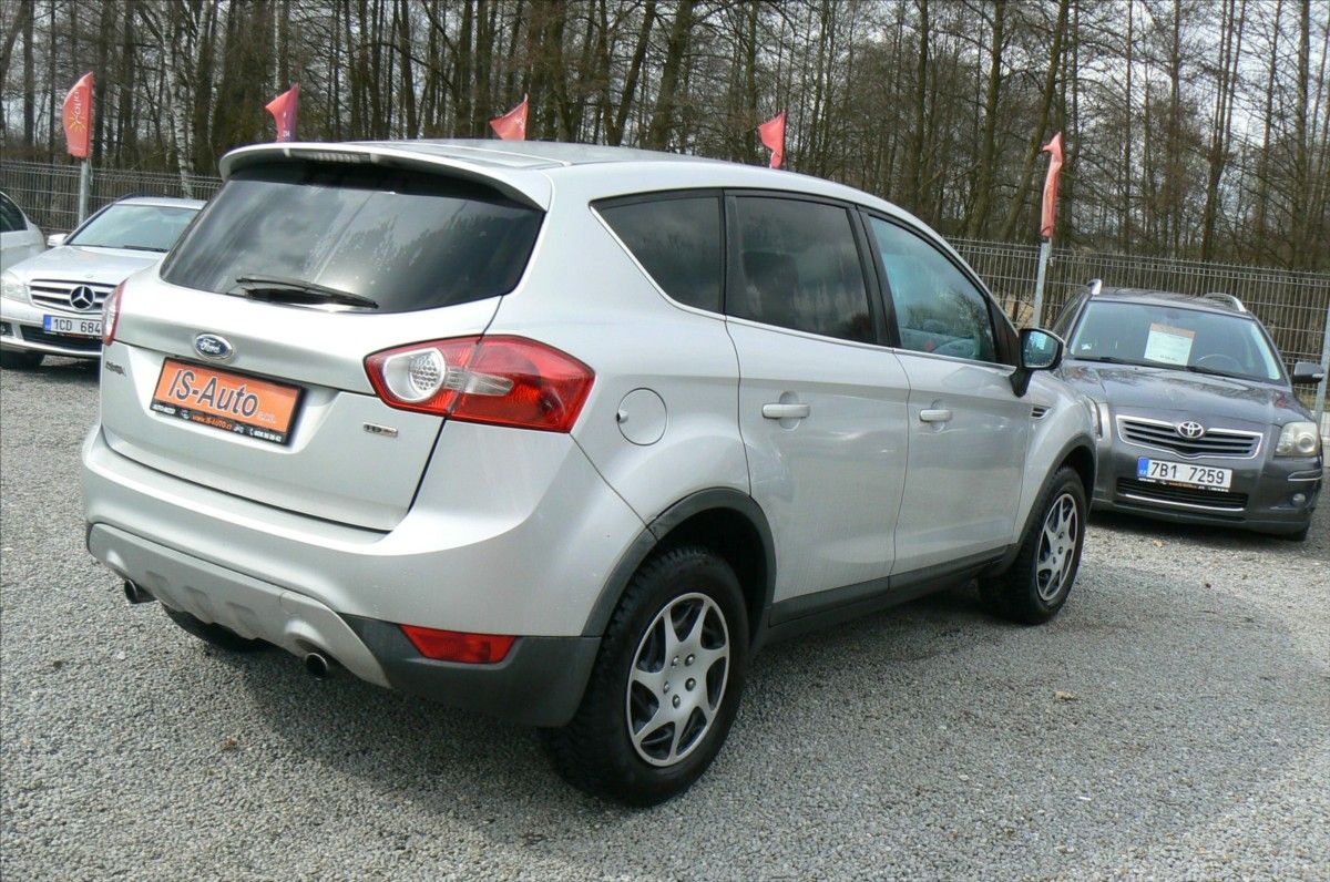 Ford Kuga, 2,0 TDCi  DURATORG -4x4 - fotka 4