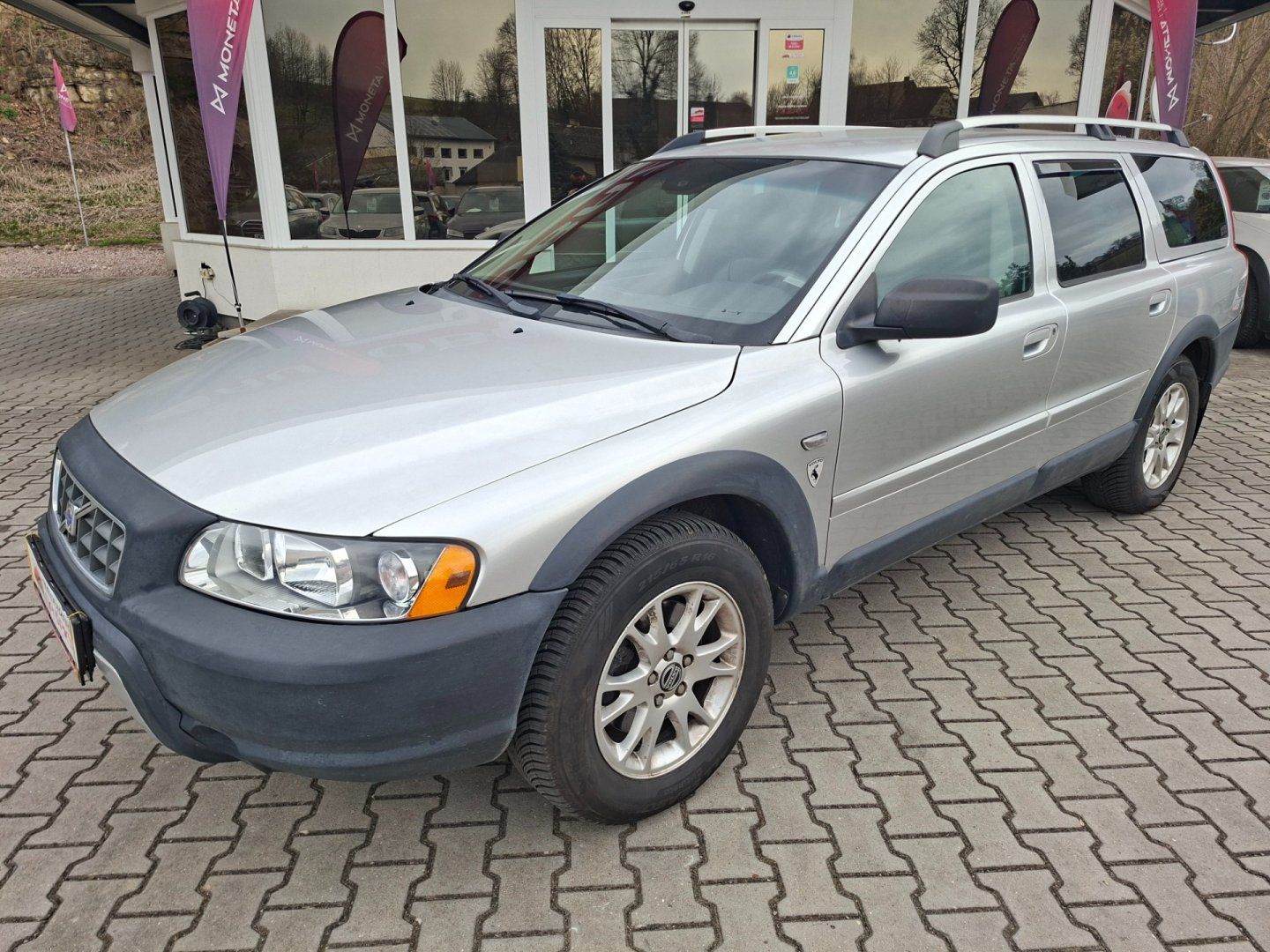 Volvo XC70, 2.4 D5 120kW AWD -PLNÝ SERVIS! - fotka 4