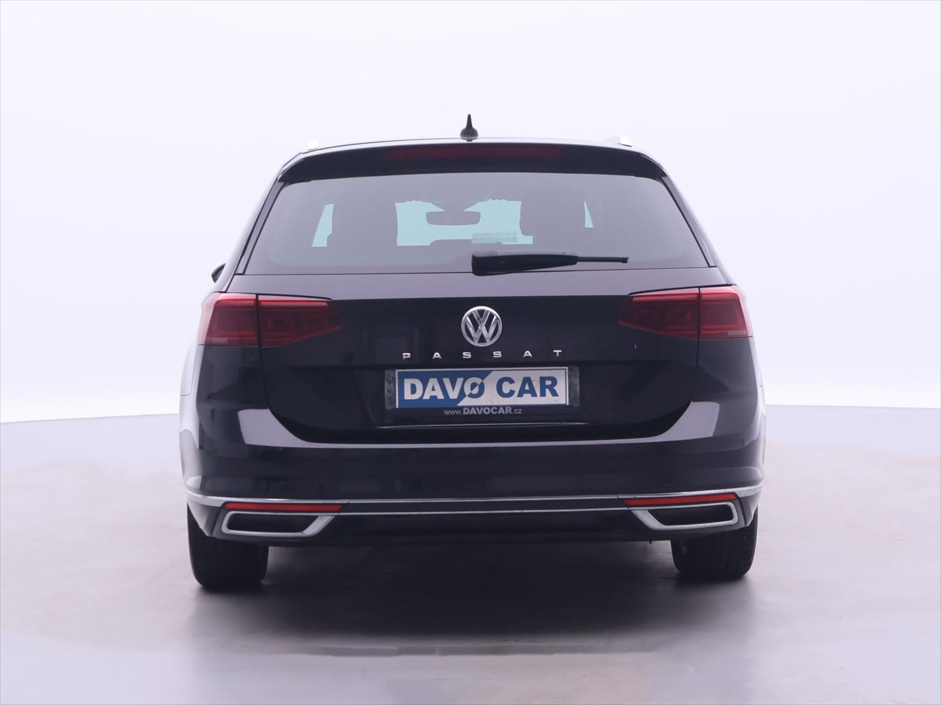 Volkswagen Passat, 2,0 TDI 110kW DSG Elegance - fotka 6