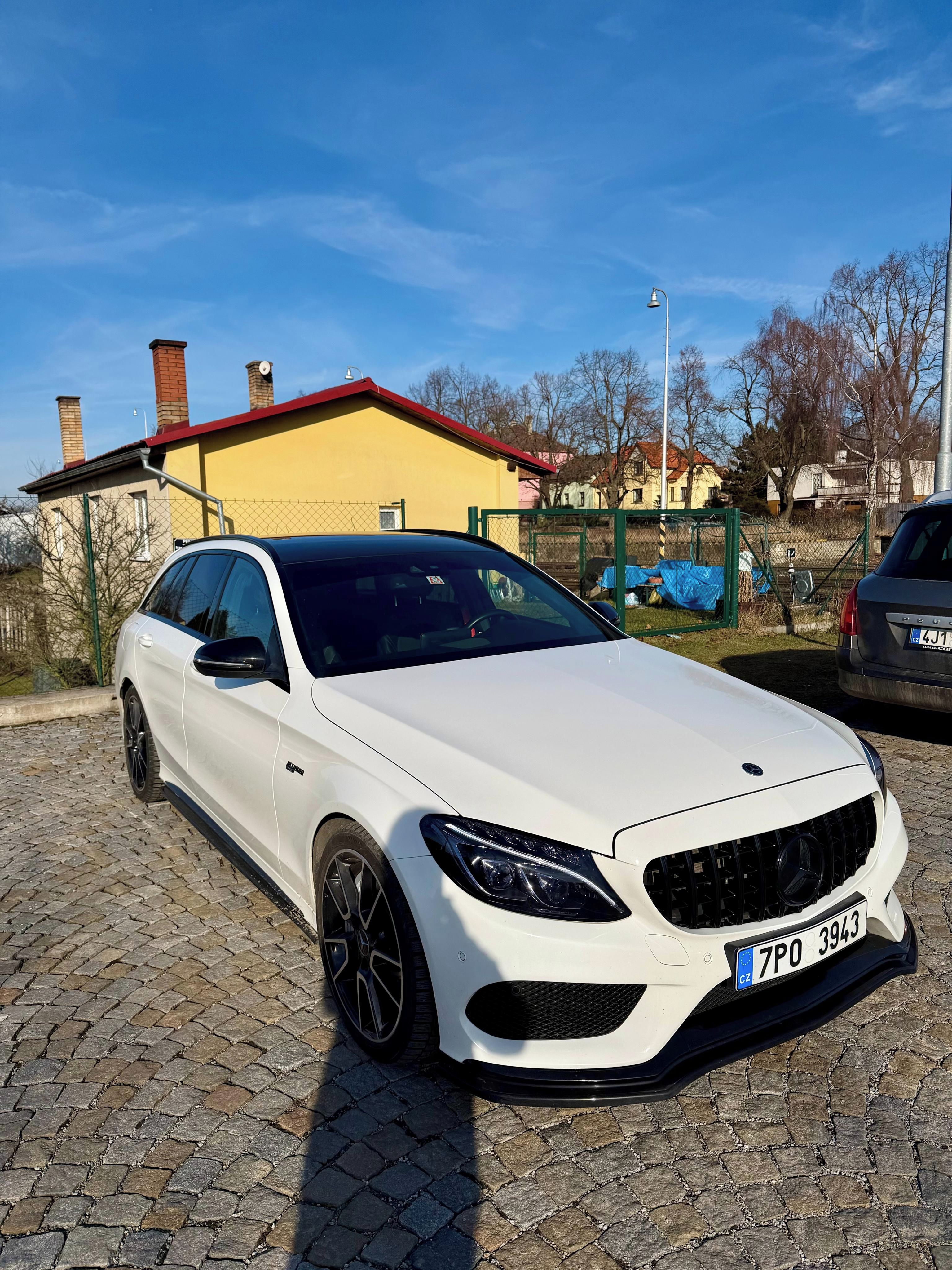 Mercedes-Benz Třídy C, Stav nového vozu - fotka 2
