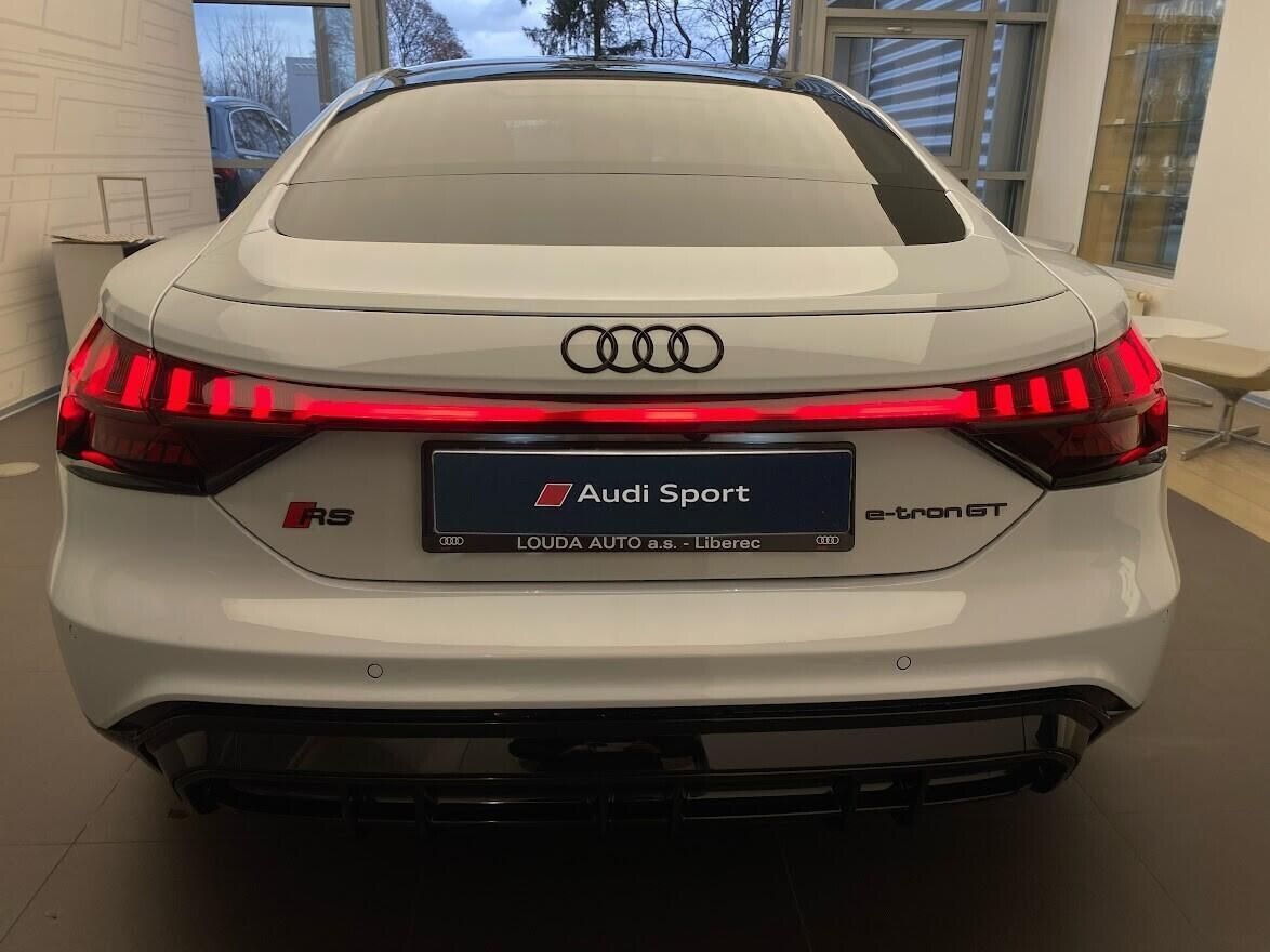 Audi e-tron GT, 440 kW - fotka 3