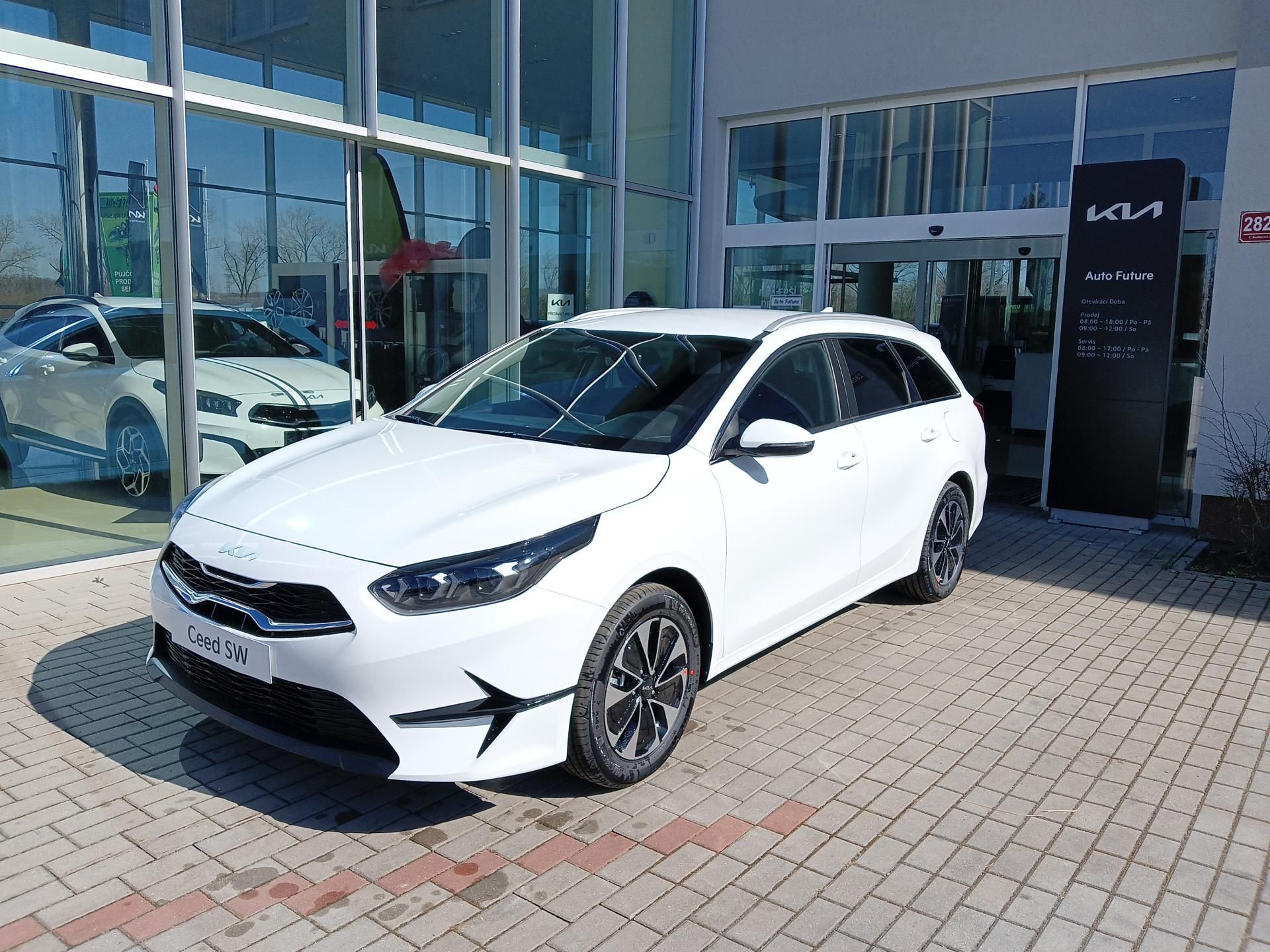 Kia Cee´d, SW 1.5 T-GDi TOP 7DCT MY25