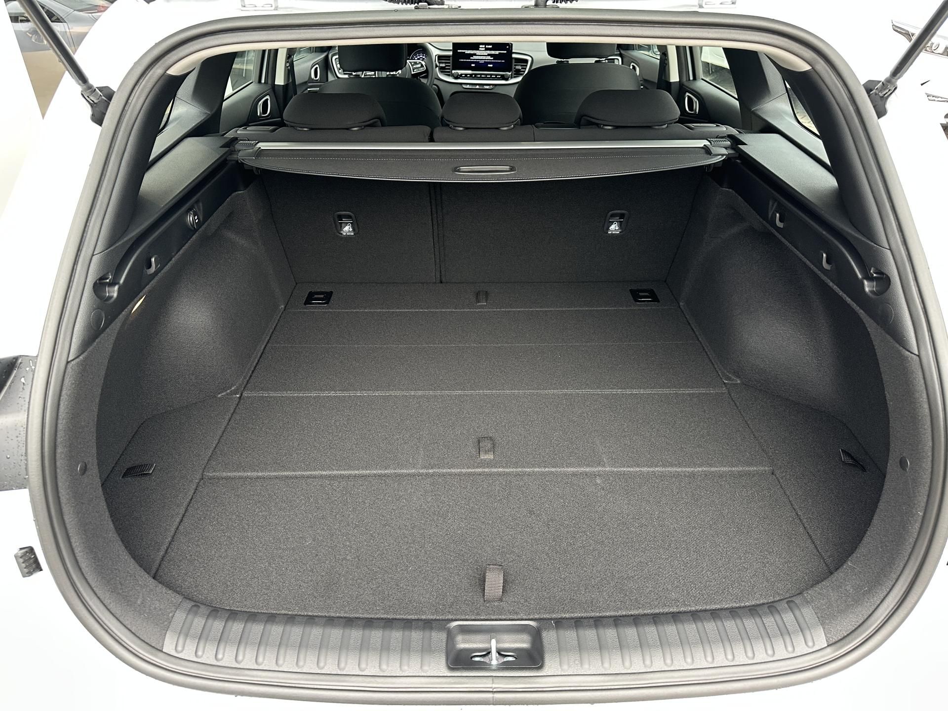 Kia Cee´d SW, 1.5 T-GDi 7DCT SPIN - fotka 6