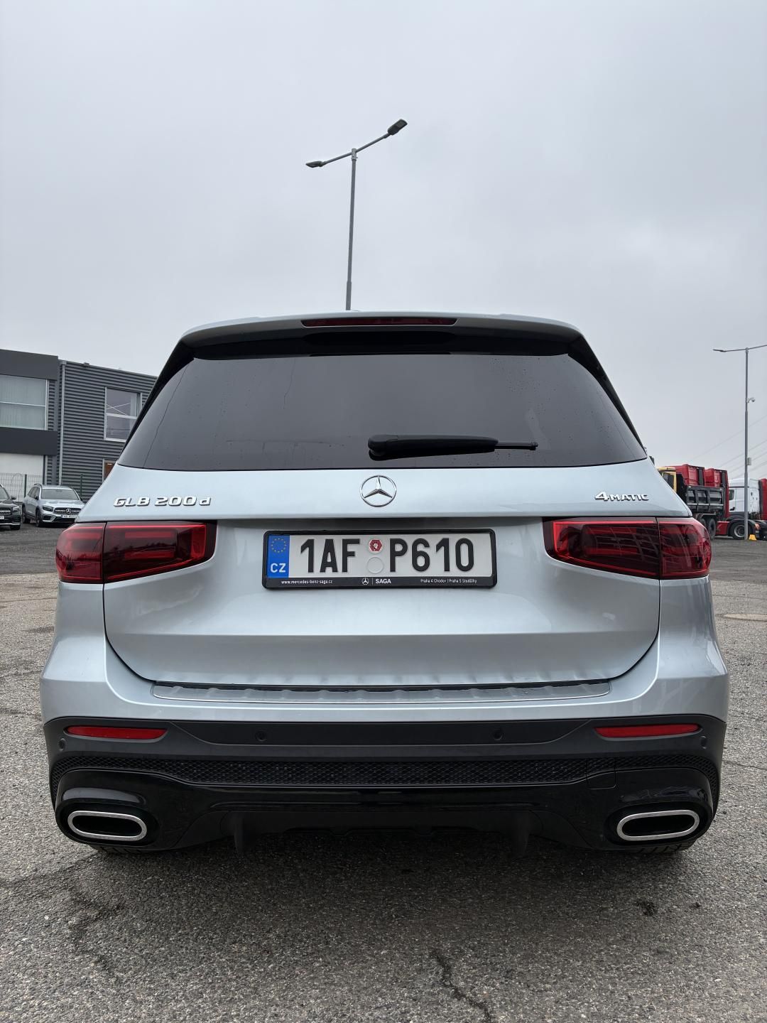 Mercedes-Benz GLB, 200d 4MATIC - fotka 4