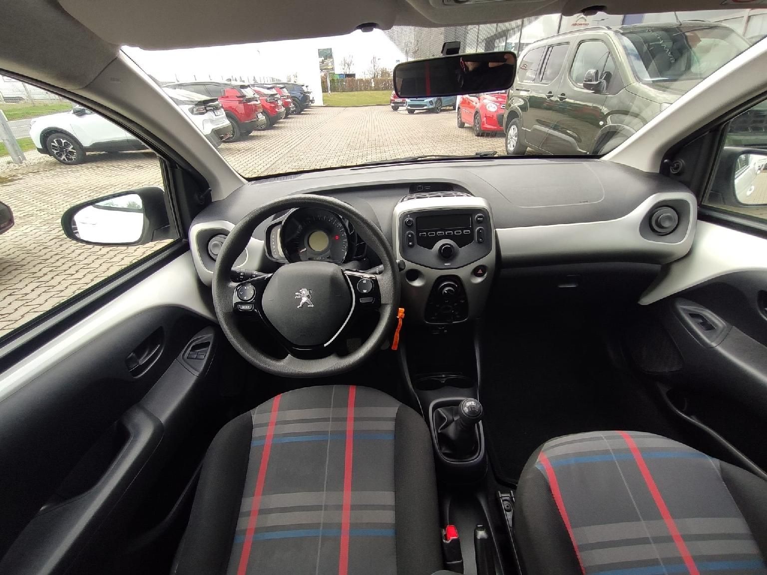 Peugeot 108, ACTIVE 1.0 70k MAN6 NOVÉ CZ - fotka 2