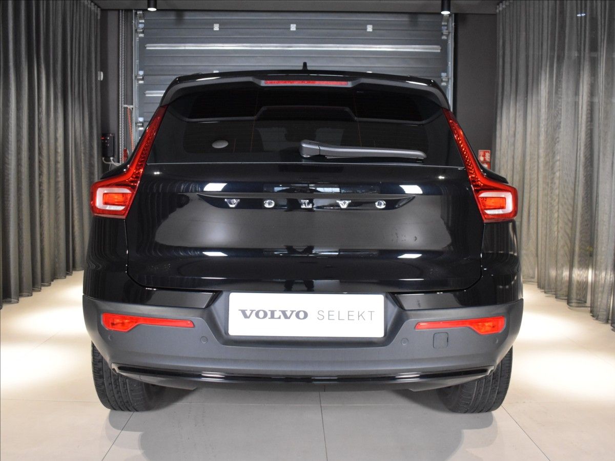 Volvo XC40, 2,0 B3 Plus Bezklíč - fotka 5