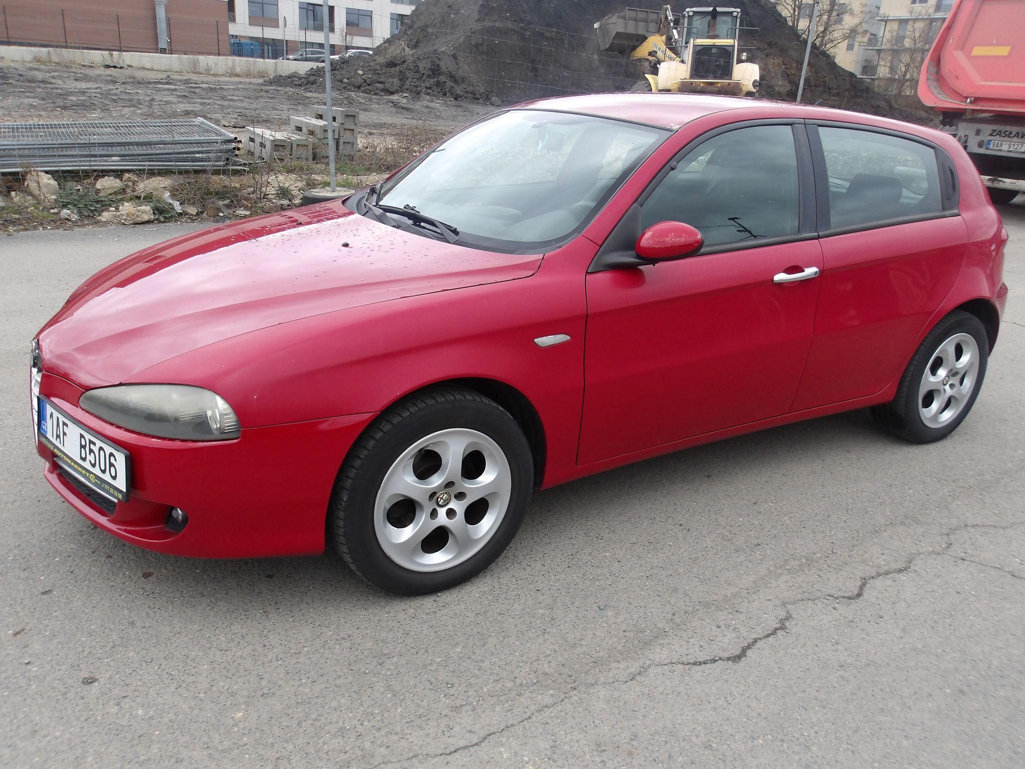 Alfa Romeo 147, 1,6i 77kW LPG - fotka 2