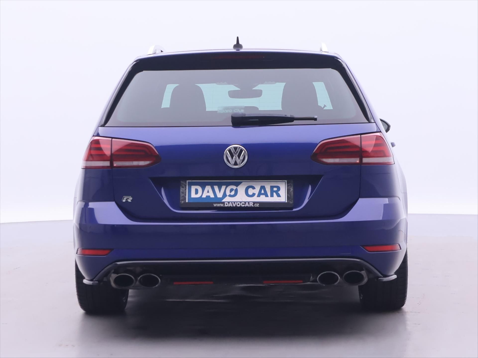 Volkswagen Golf, 2,0 TSI R 228kW 4M DSG Virtual - fotka 6