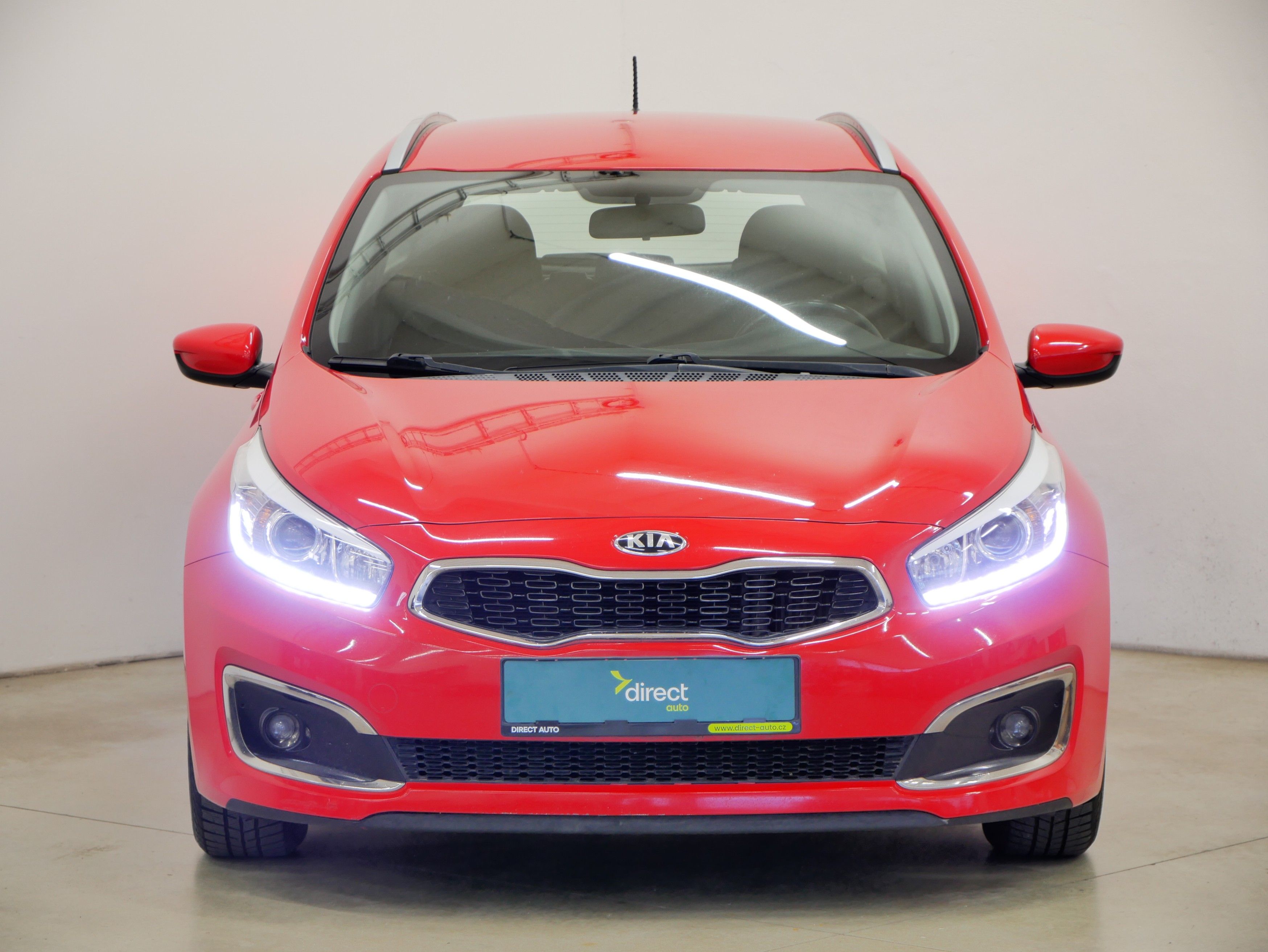 Kia Cee´d, 1.6 CRDI 100 kW Comfort - fotka 4