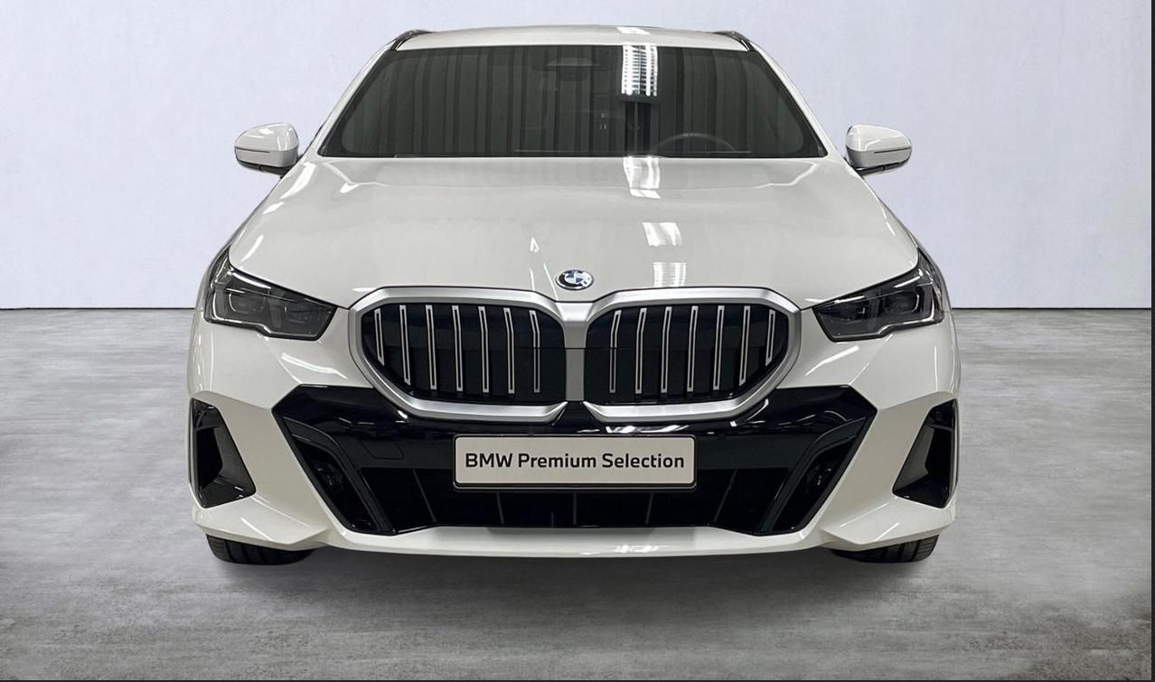 BMW Řada 5, 530e AWD Touring MSport Tažné - fotka 6