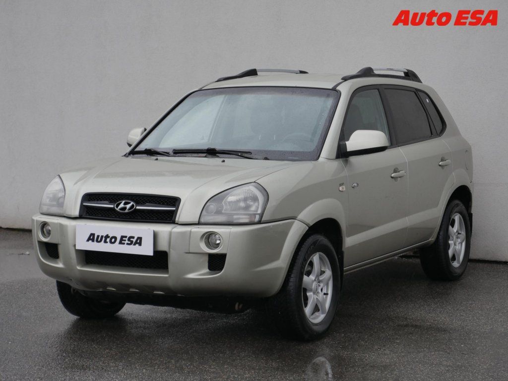 Hyundai Tucson, 2.0CRDi 4x4,TZ,výhř.sed. - fotka 3