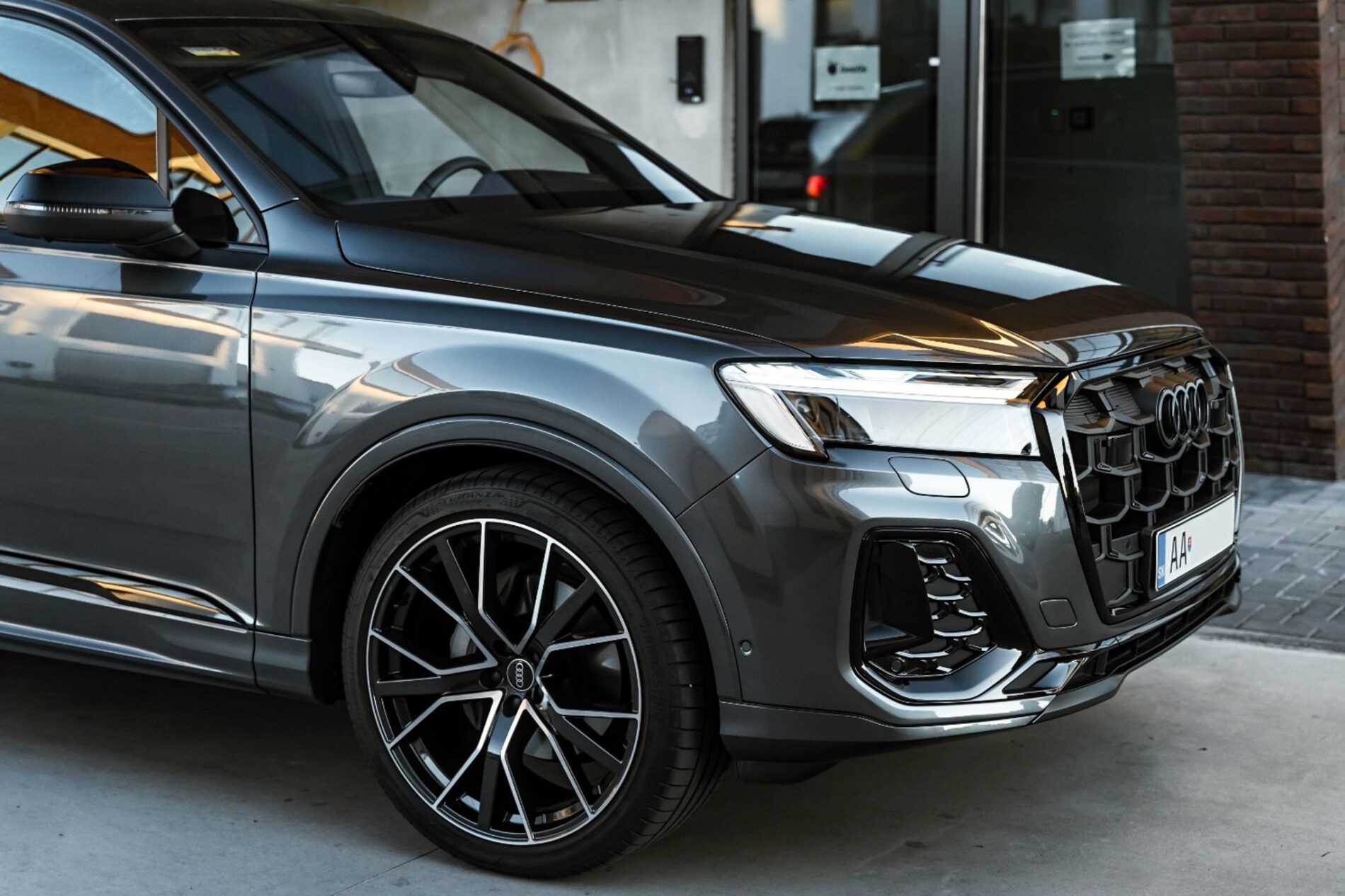 Audi Q7 - fotka 4