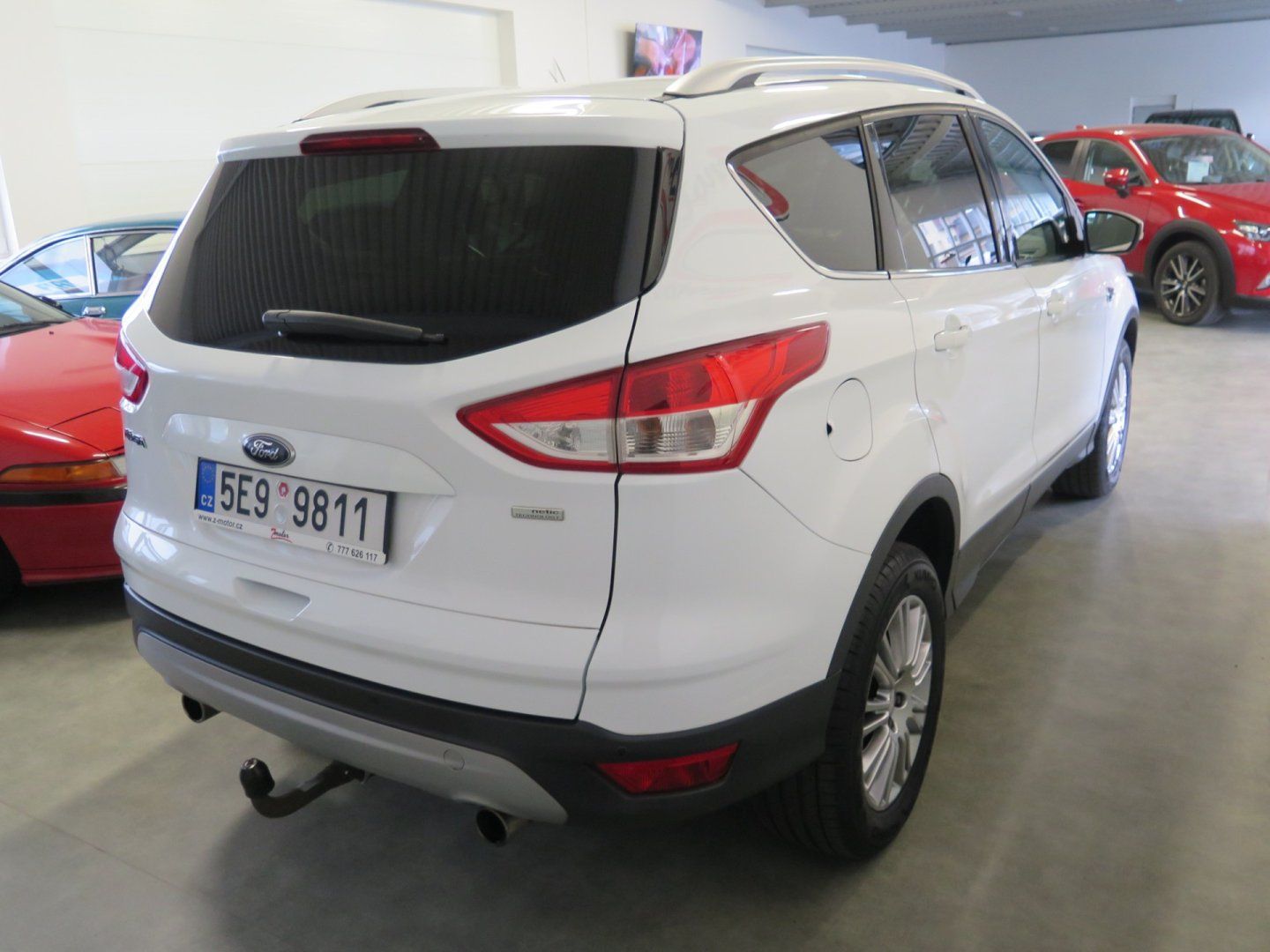 Ford Kuga, 1.6 EB,klima,tažné,výhřev, DPH - fotka 4