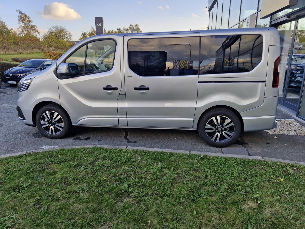 Renault Trafic, L1 SpaceClass Automat 7 míst - fotka 5