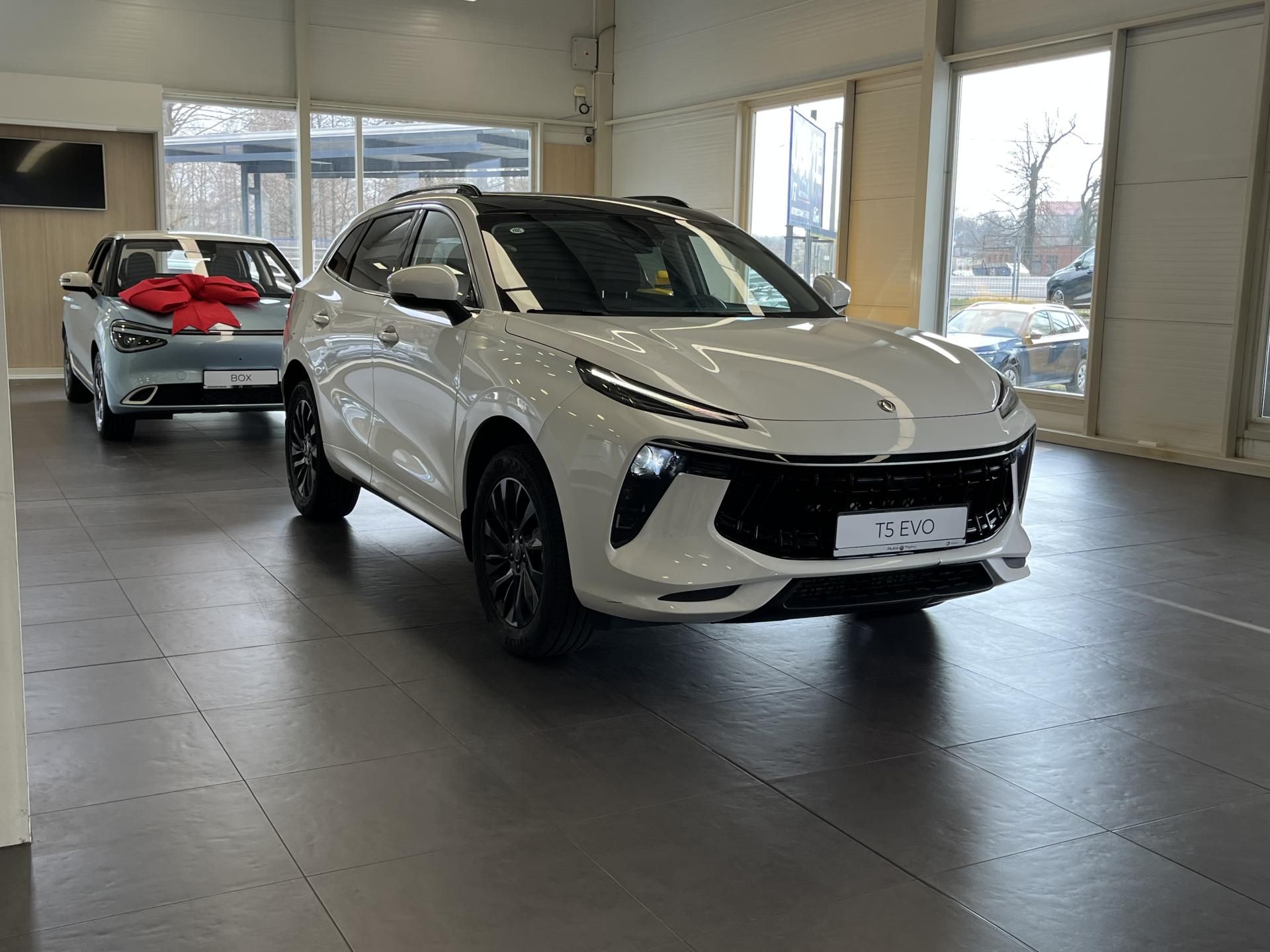 Dongfeng T5 EVO, Luxury - fotka 2