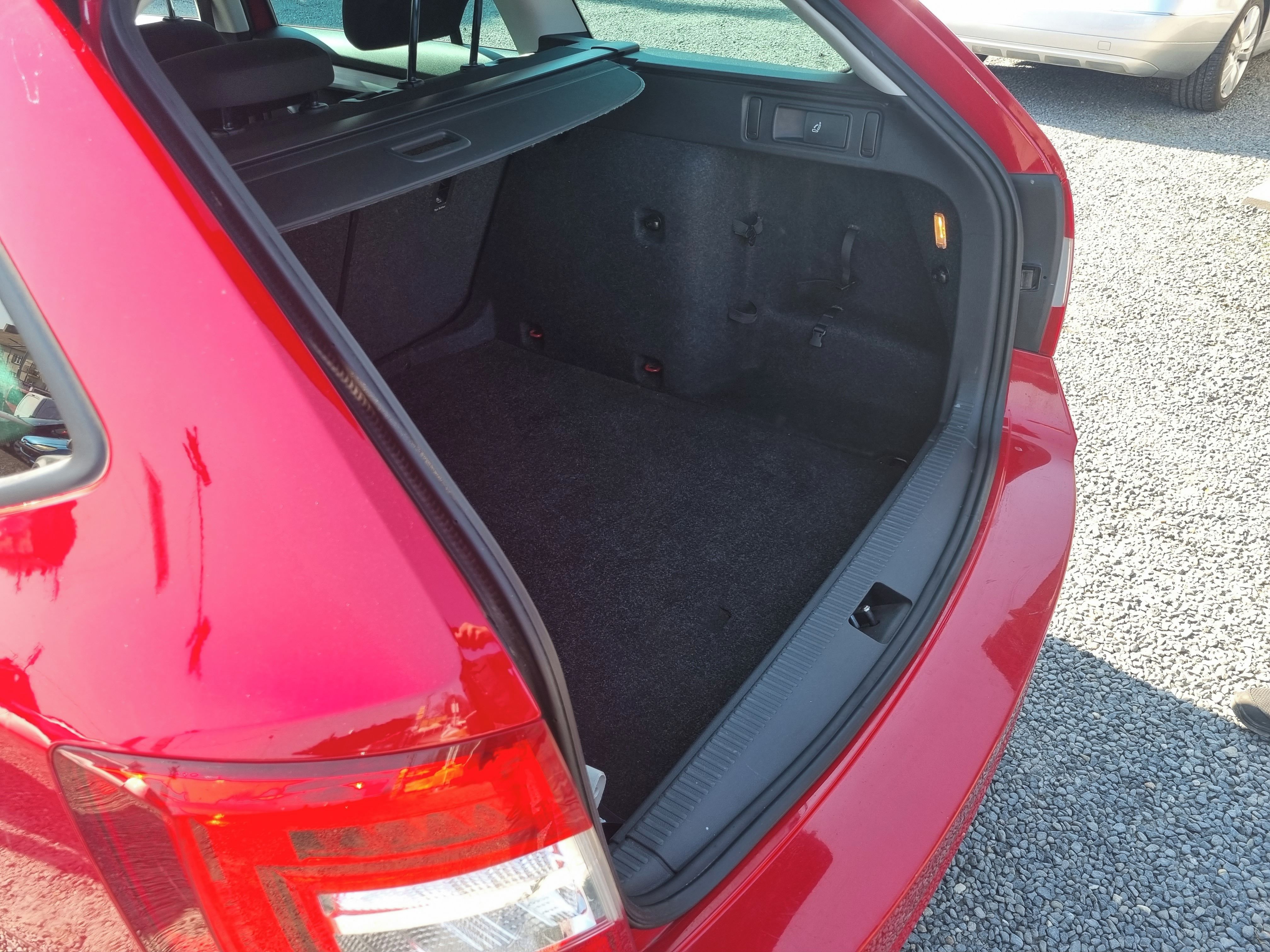 Škoda Octavia, 1.0 85KW Ambiente plus - fotka 5