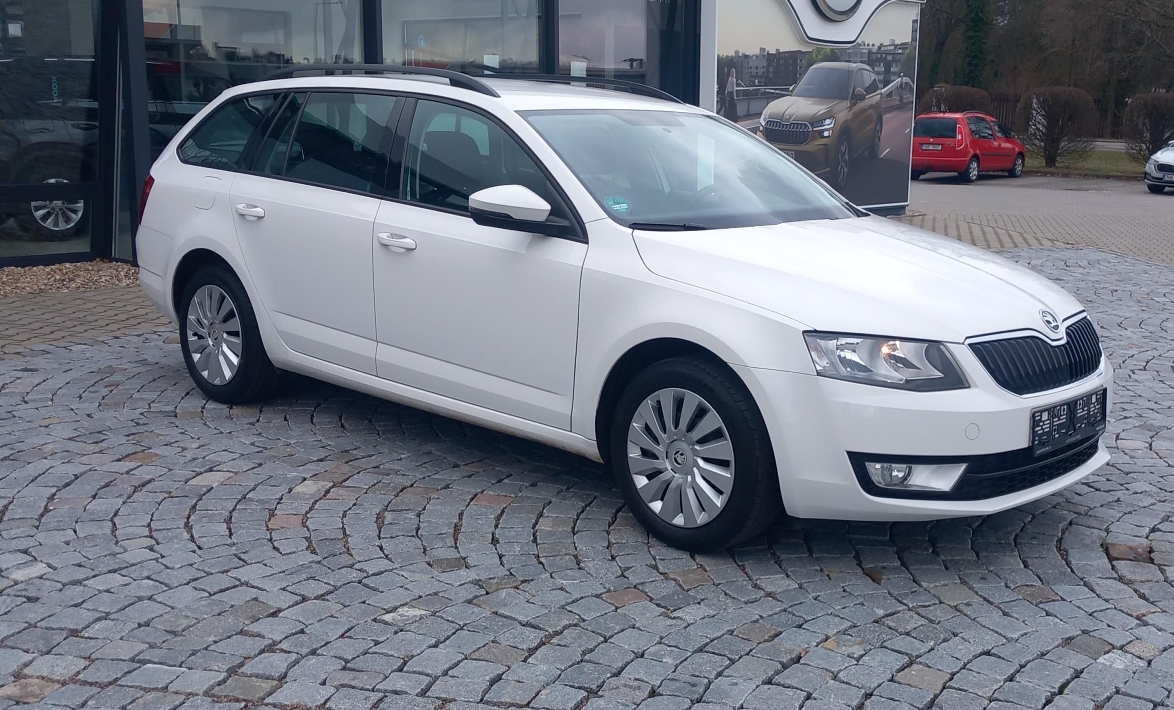 Škoda Octavia, 1.4 TSI Ambition - fotka 2