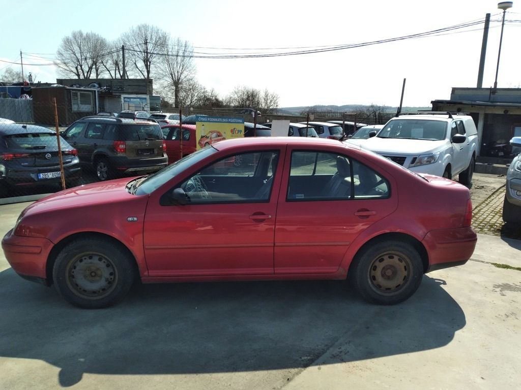Volkswagen Bora, 1.9 TDI 66kW ČR,1.MAJITEL - fotka 4