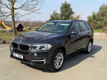 30d xDrive 7míst *PO SERVISU*