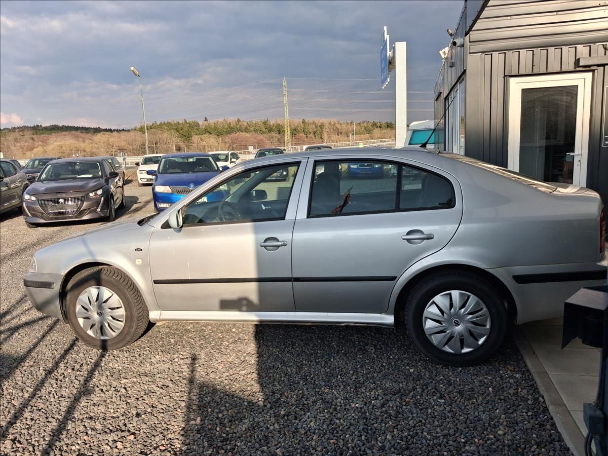 Škoda Octavia, 2,0 - fotka 4