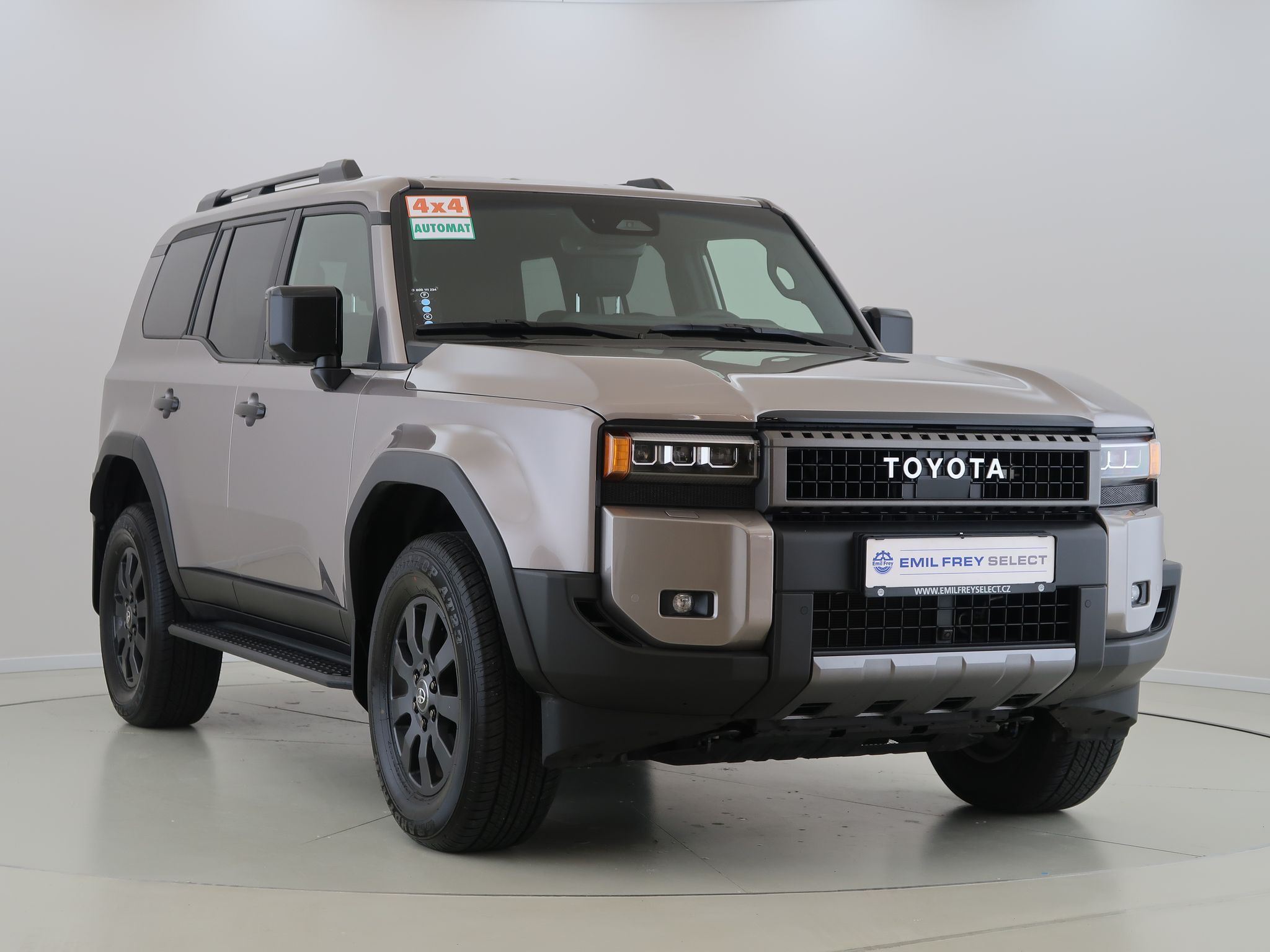 Toyota Land Cruiser, 2.8D-4D,CZ,1Maj,4x4,Invincible - fotka 3