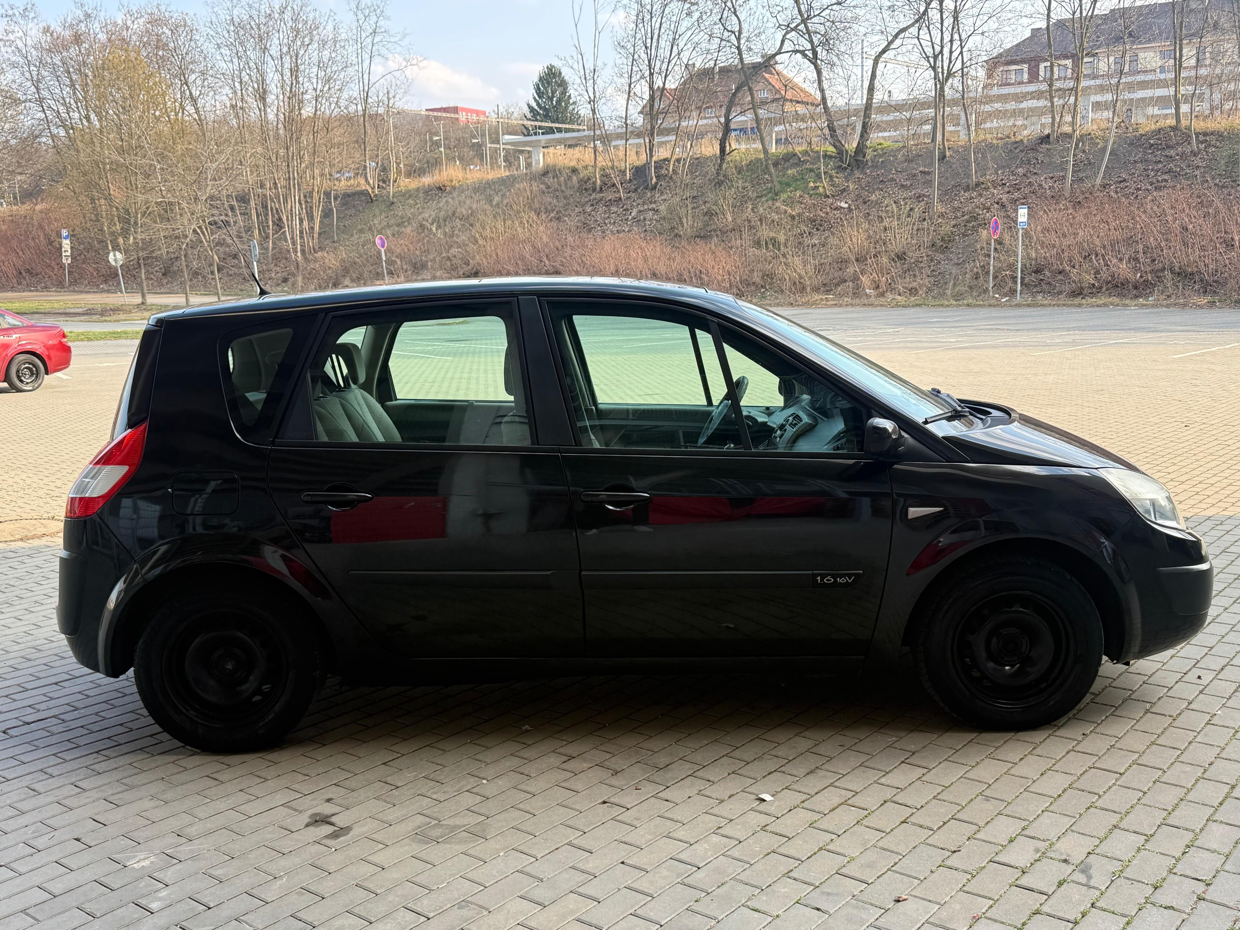 Renault Scénic, 1.6i, 82kw L+Z kola - fotka 6