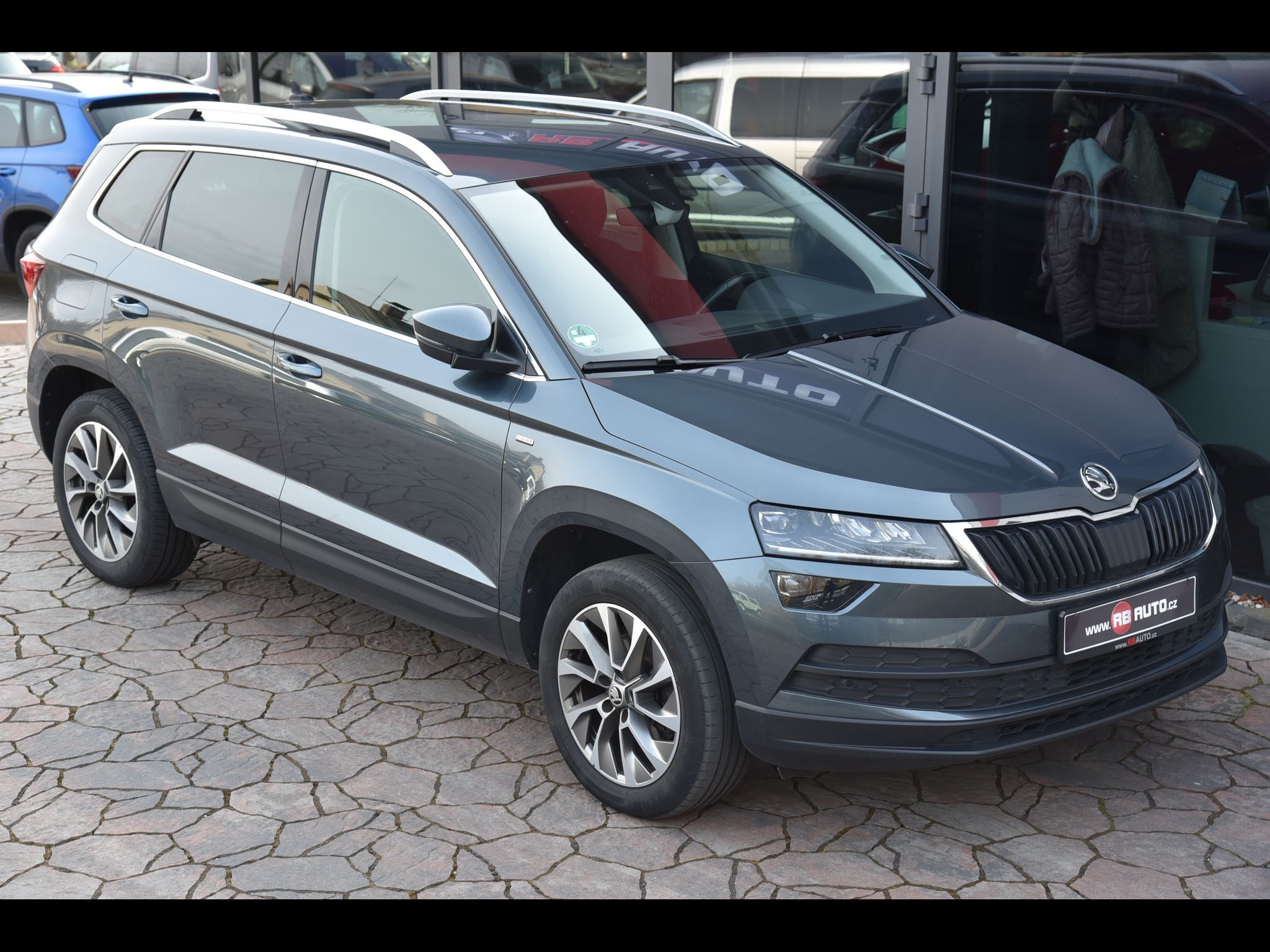 Škoda Karoq, 2.0 TDi DSG Quarz-Grau Metalli