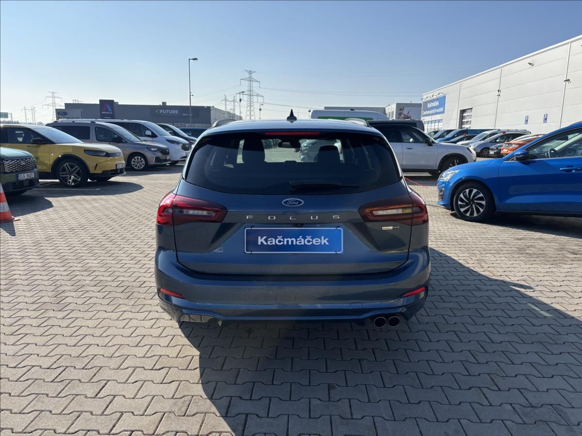 Ford Focus, 1,0 EcoBoost  92kW ST-Line - fotka 4