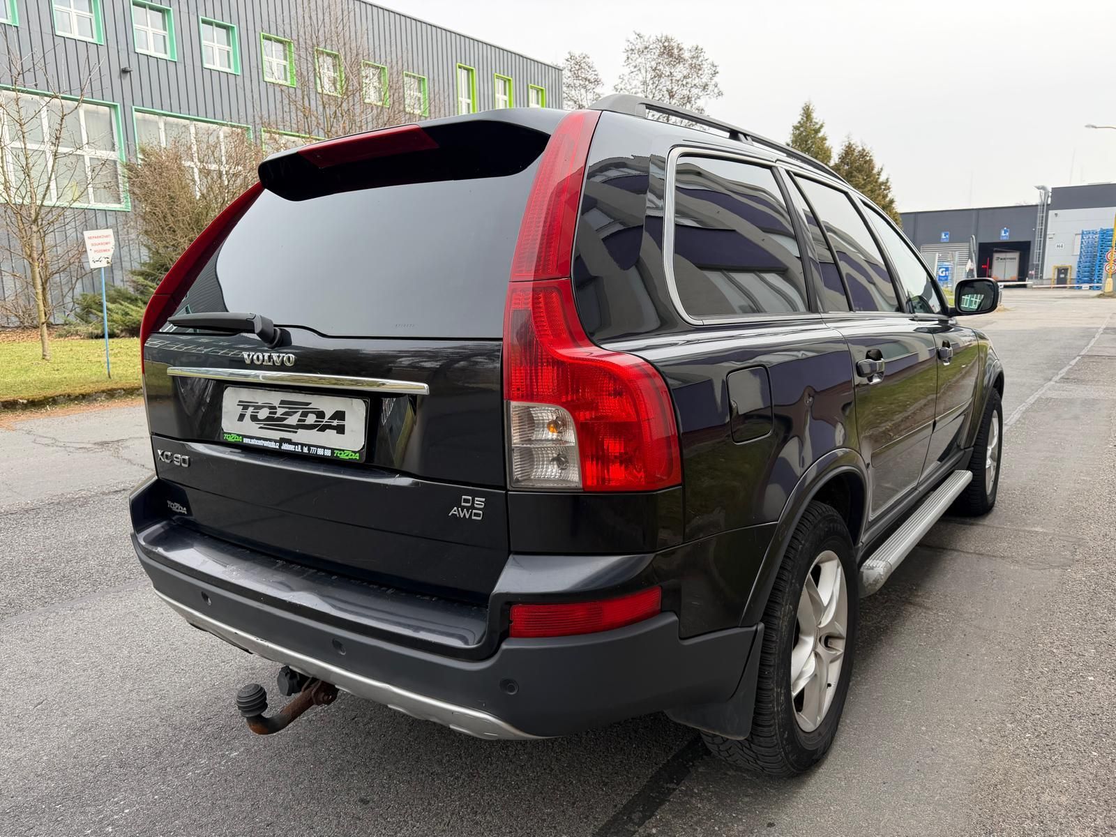 Volvo XC90, 2,4 D5 AWD / 1.maj. / ČR / - fotka 5