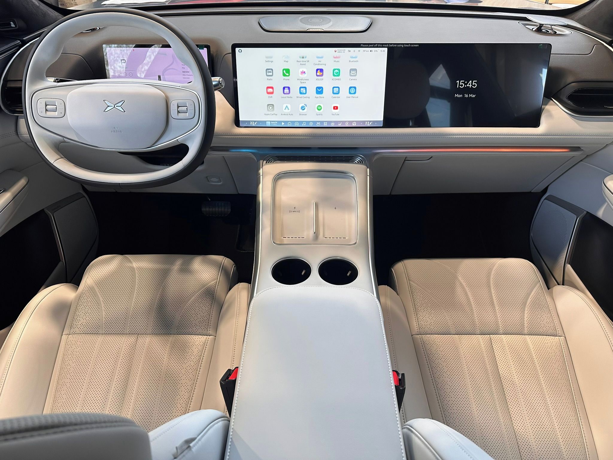 XPENG G9, AWD Performance - fotka 3