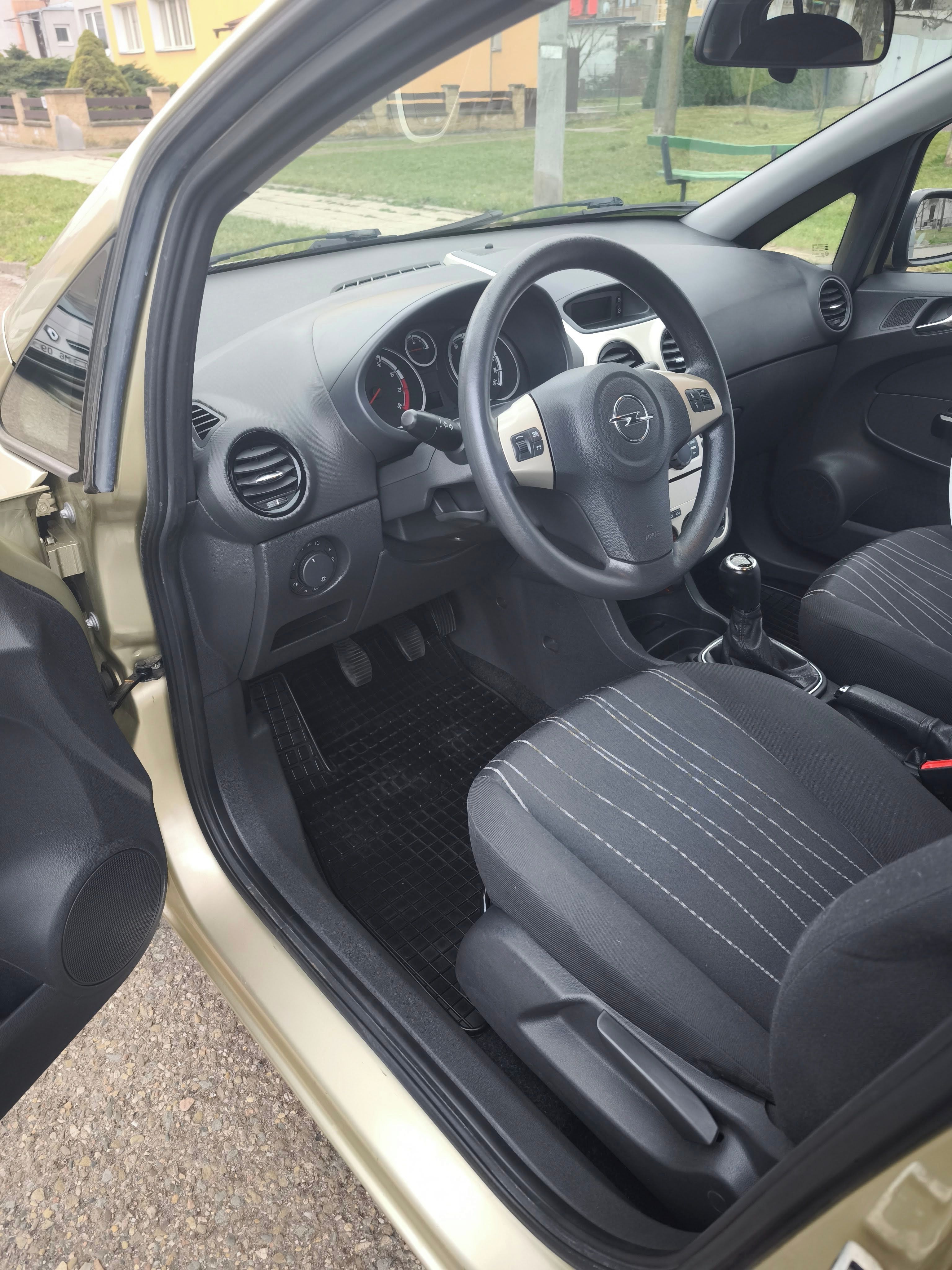 Opel Corsa, Opel Corsa 1.2i (63 kW) - fotka 5