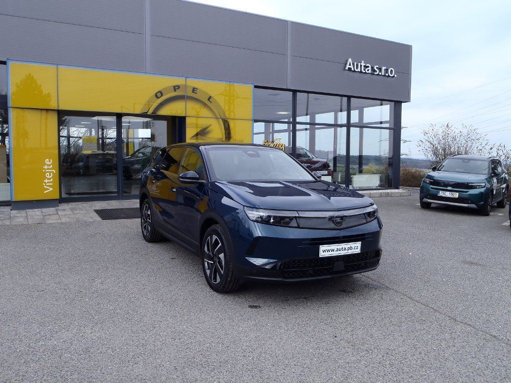 Opel Grandland, Ultimate Hybrid 1.2T 107kW
