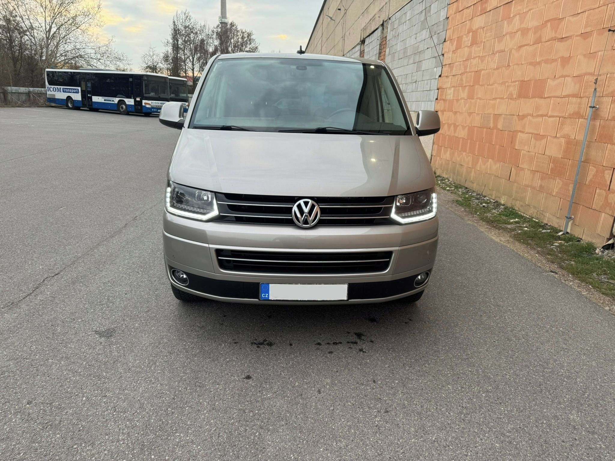Volkswagen Multivan, T5.1 HIGHLINE DSG 4x4 - fotka 2