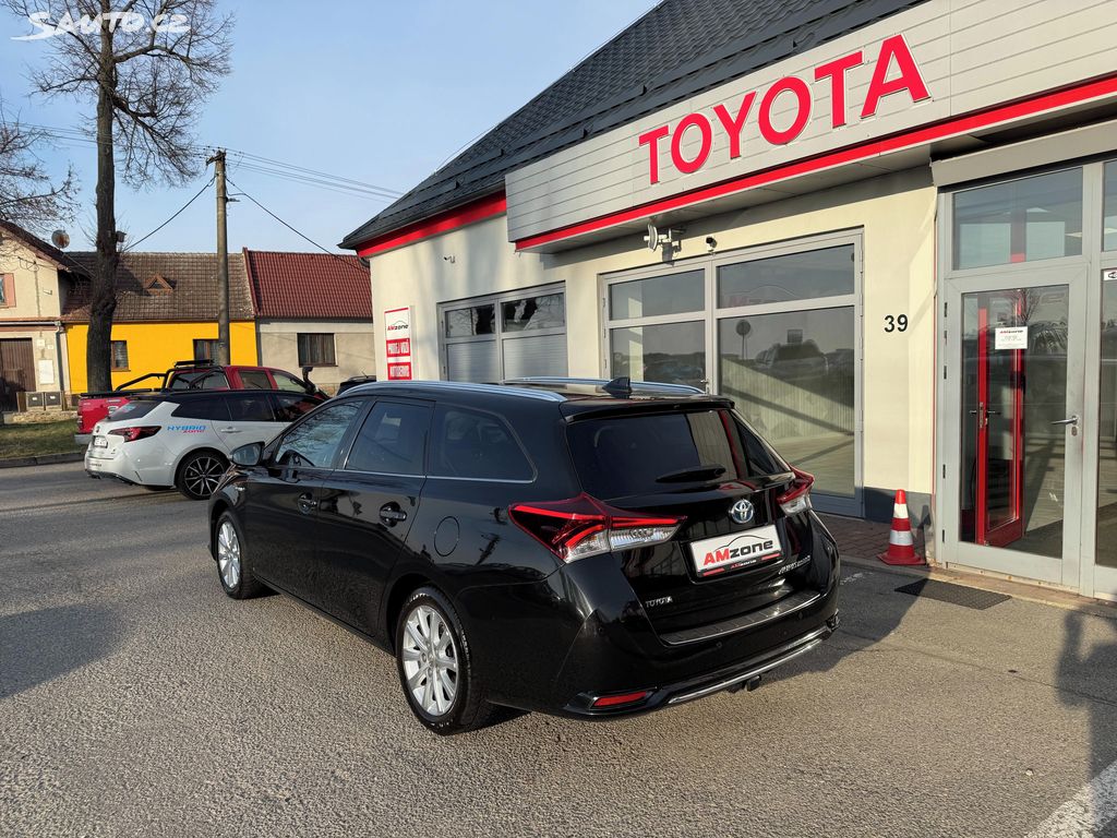 Toyota Auris, fotka 8