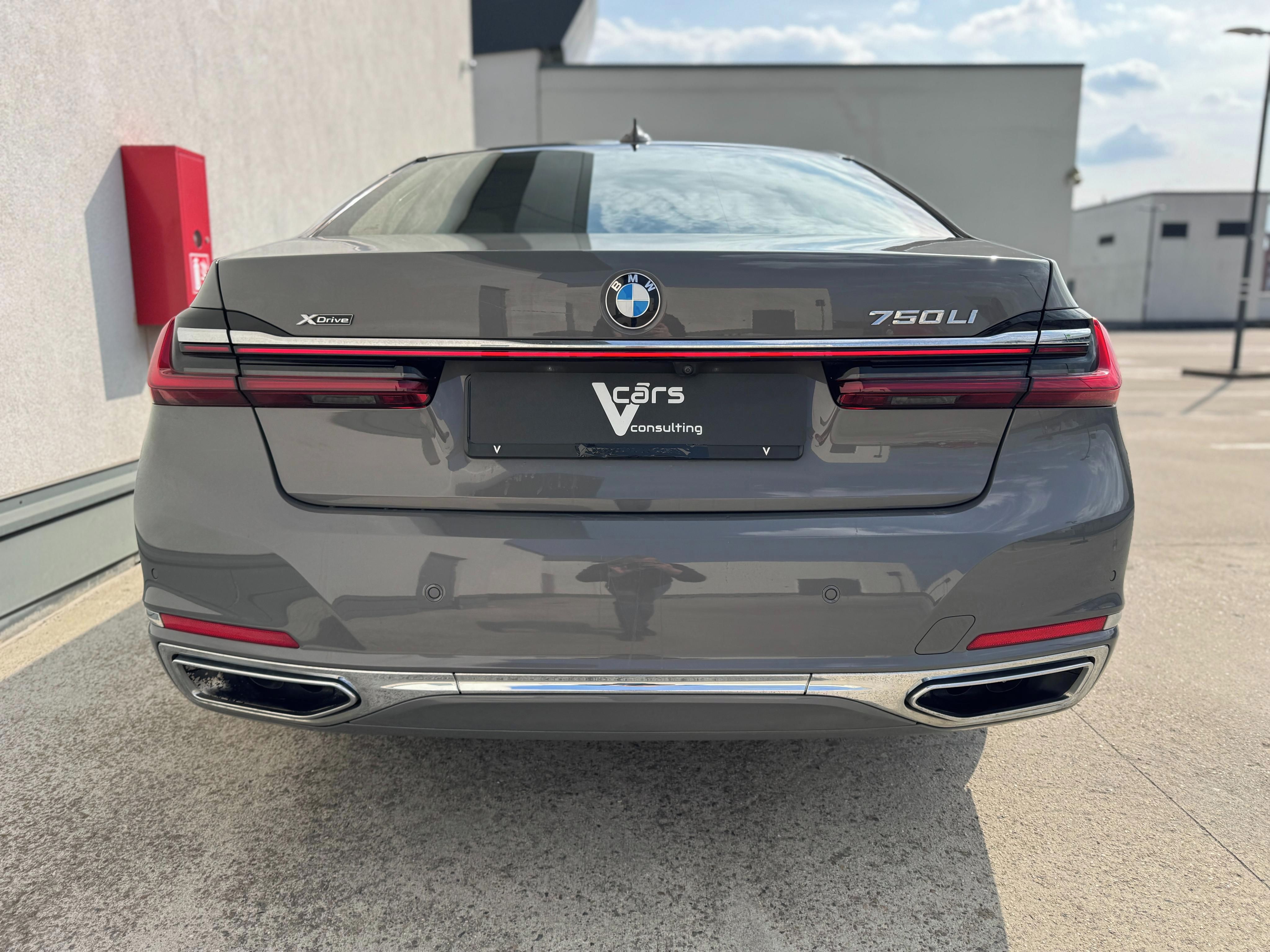 BMW Řada 7, 750Li xDrive Individual - fotka 4
