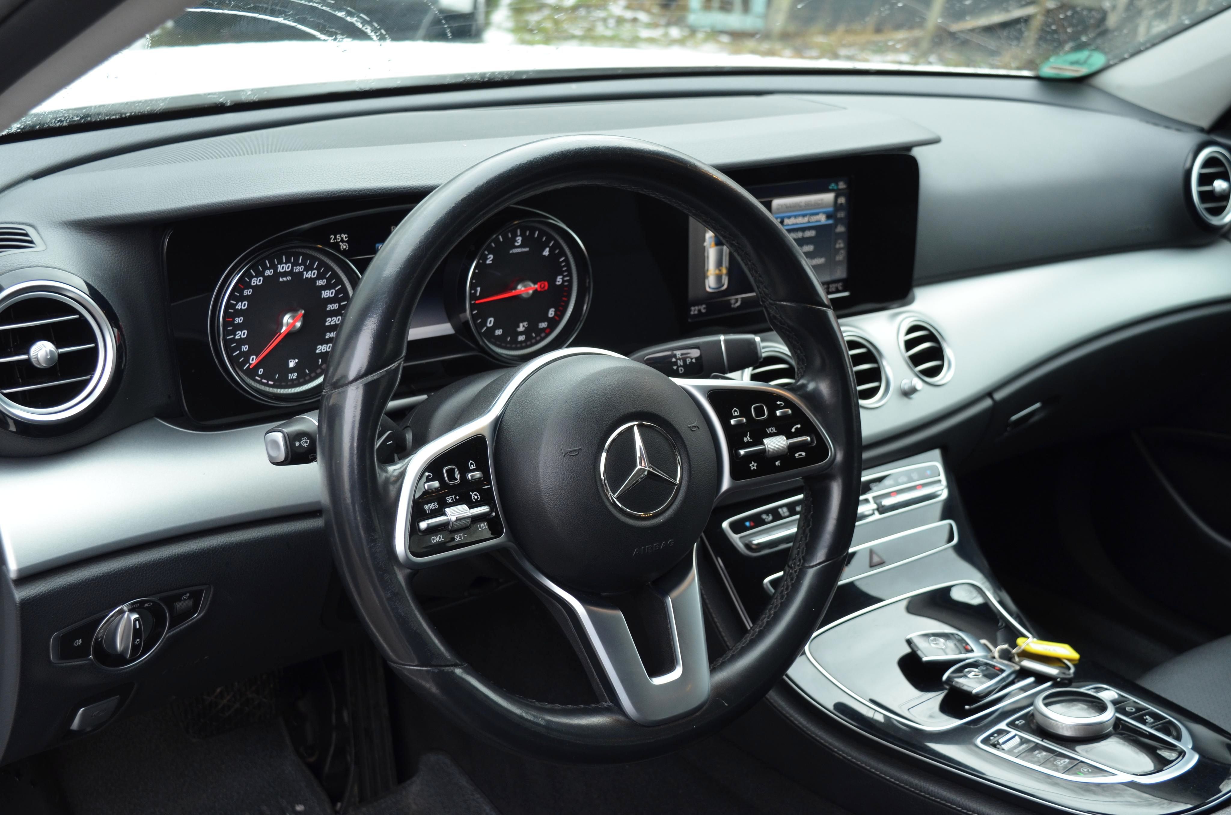 Mercedes-Benz Třídy E, 220/110kW D - fotka 5