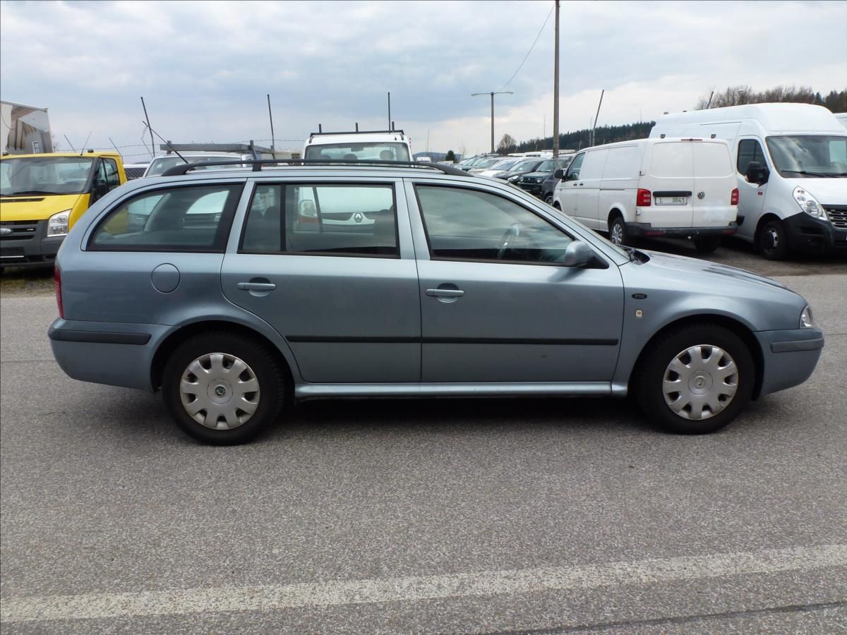 Škoda Octavia, 1,9 TDI 81KW Tažné zařízení - fotka 6