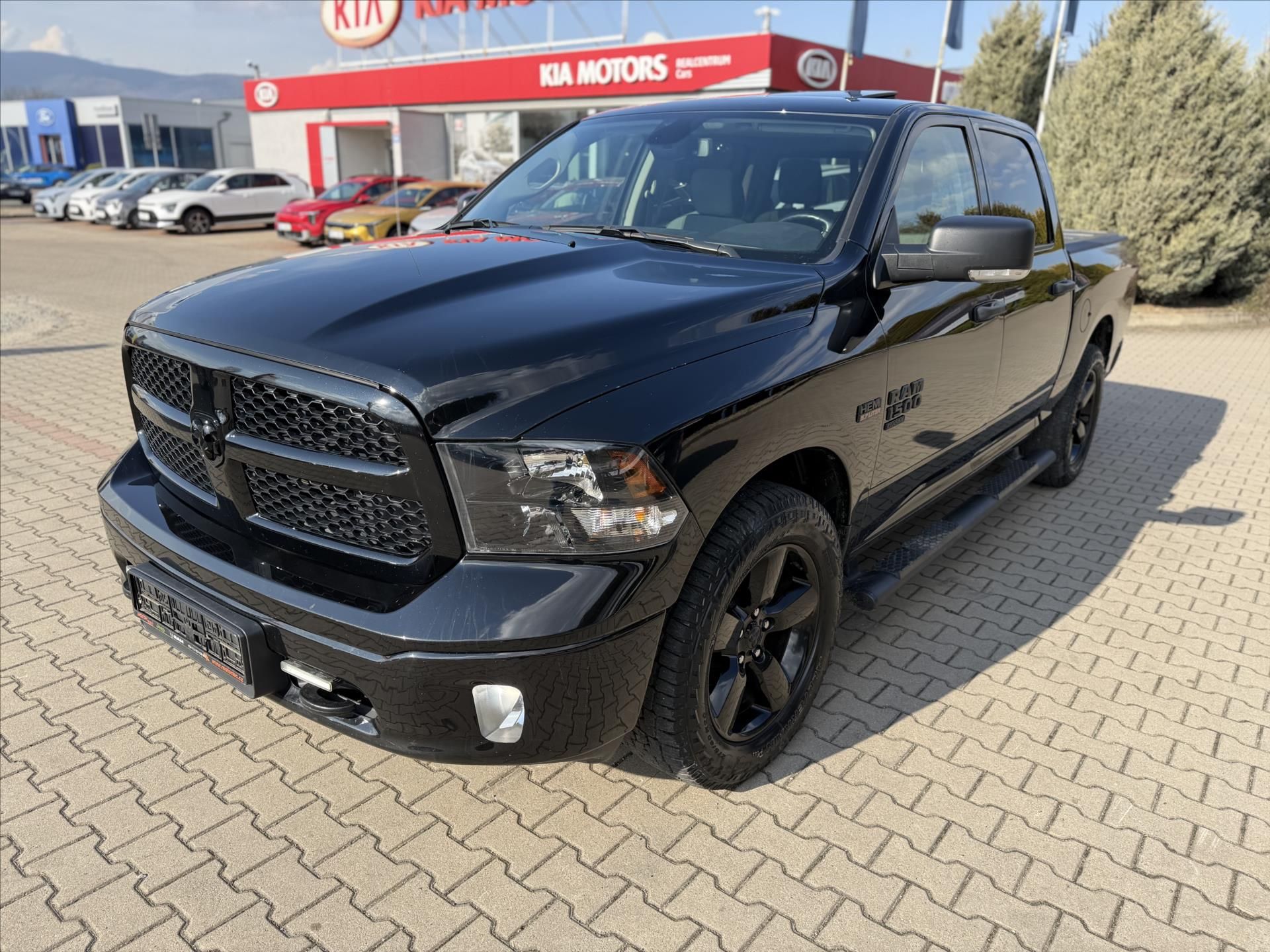 RAM 1500, 5,7 V8 HEMI LPG, DPH, 1MAJ, ČR - fotka 2