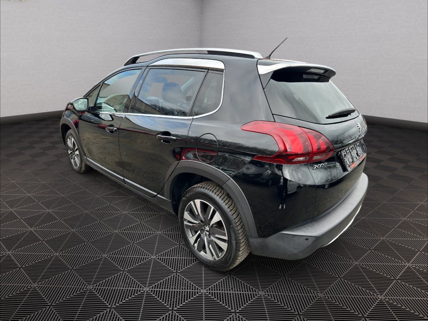 Peugeot 2008, 1.6Hdi 88kw Allure - fotka 5