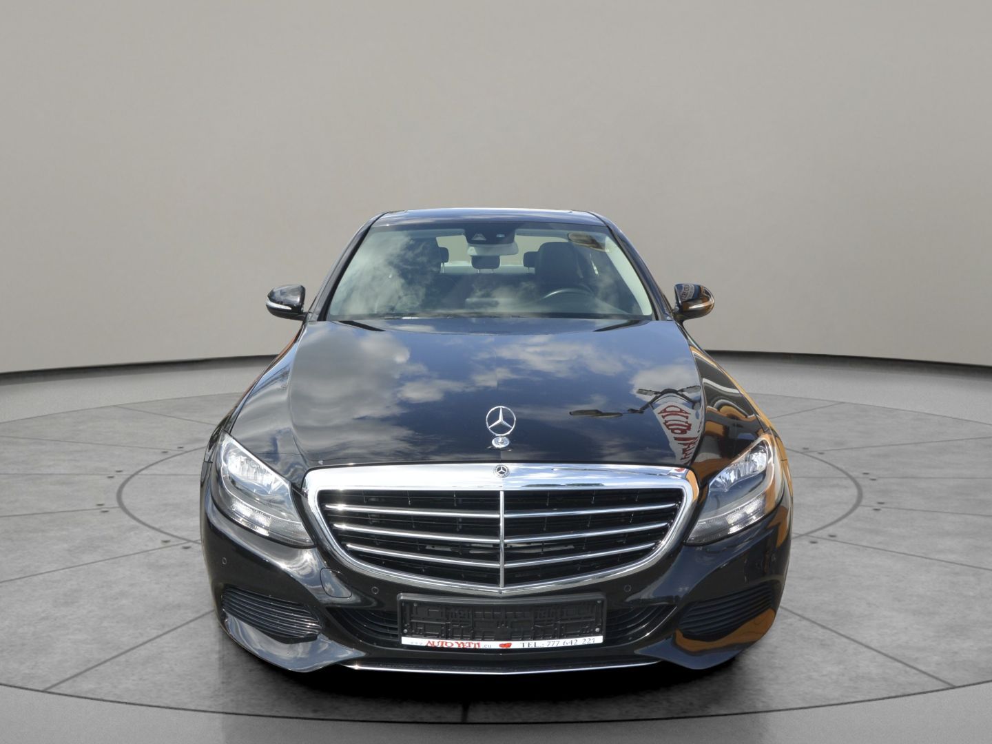 Mercedes-Benz Třídy C, C200d Avantgarde - fotka 2