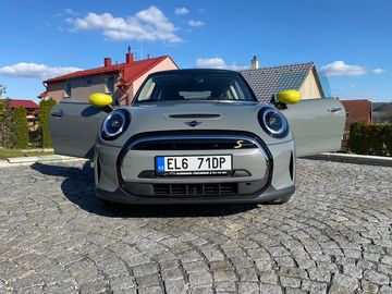MINI COOPER SE electric 135kw