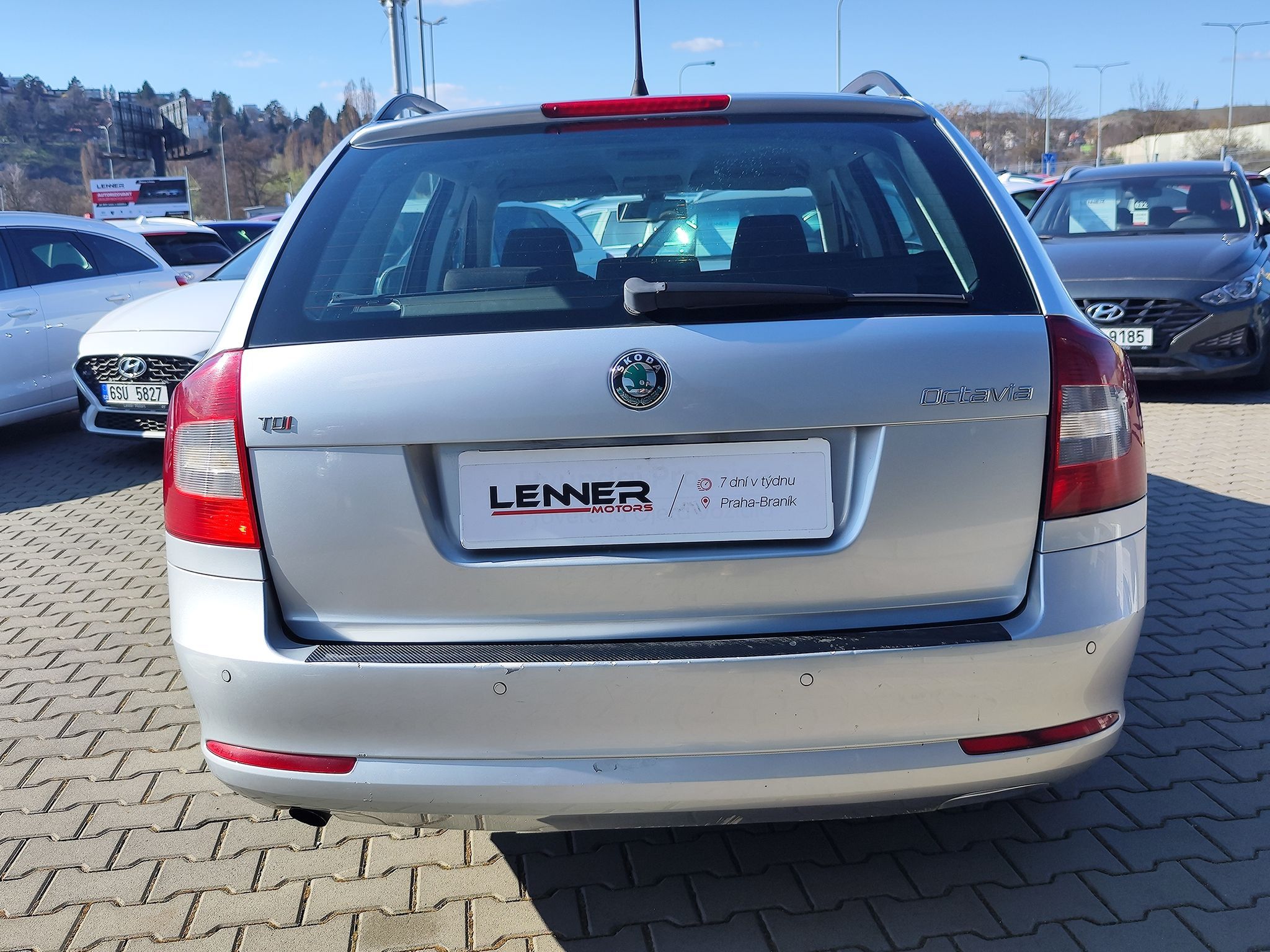 Škoda Octavia, 2.0 TDi/103kW Elegance - fotka 6