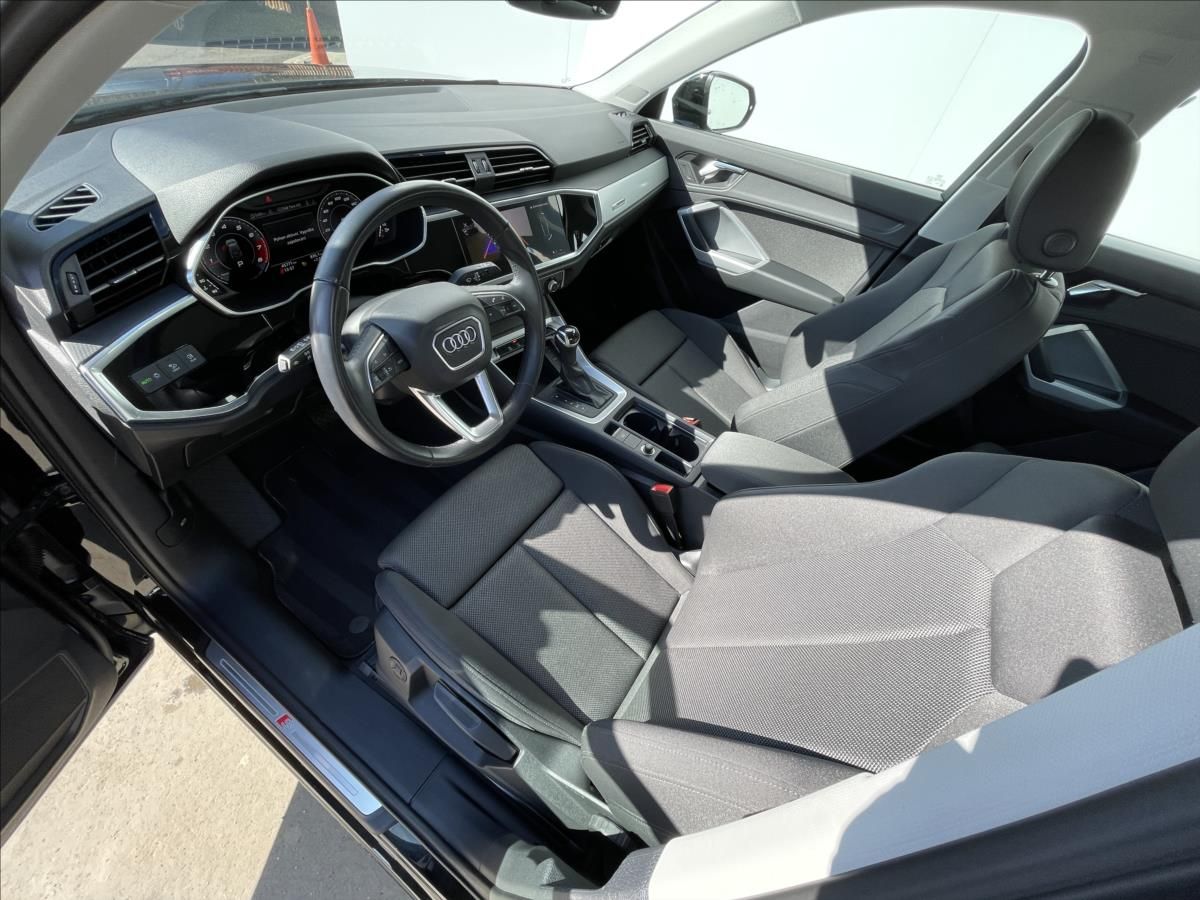 Audi Q3, 1,5 35 TFSI S tronic S line LE - fotka 5