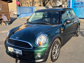 1.6 i KLIMA,SERVISKA,1 MAJITEL