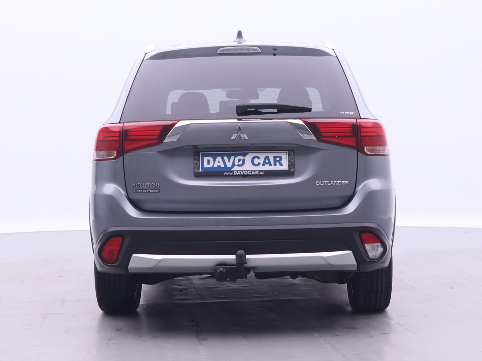 Mitsubishi Outlander, 2,0 Mivec Intense CVT 4WD - fotka 6